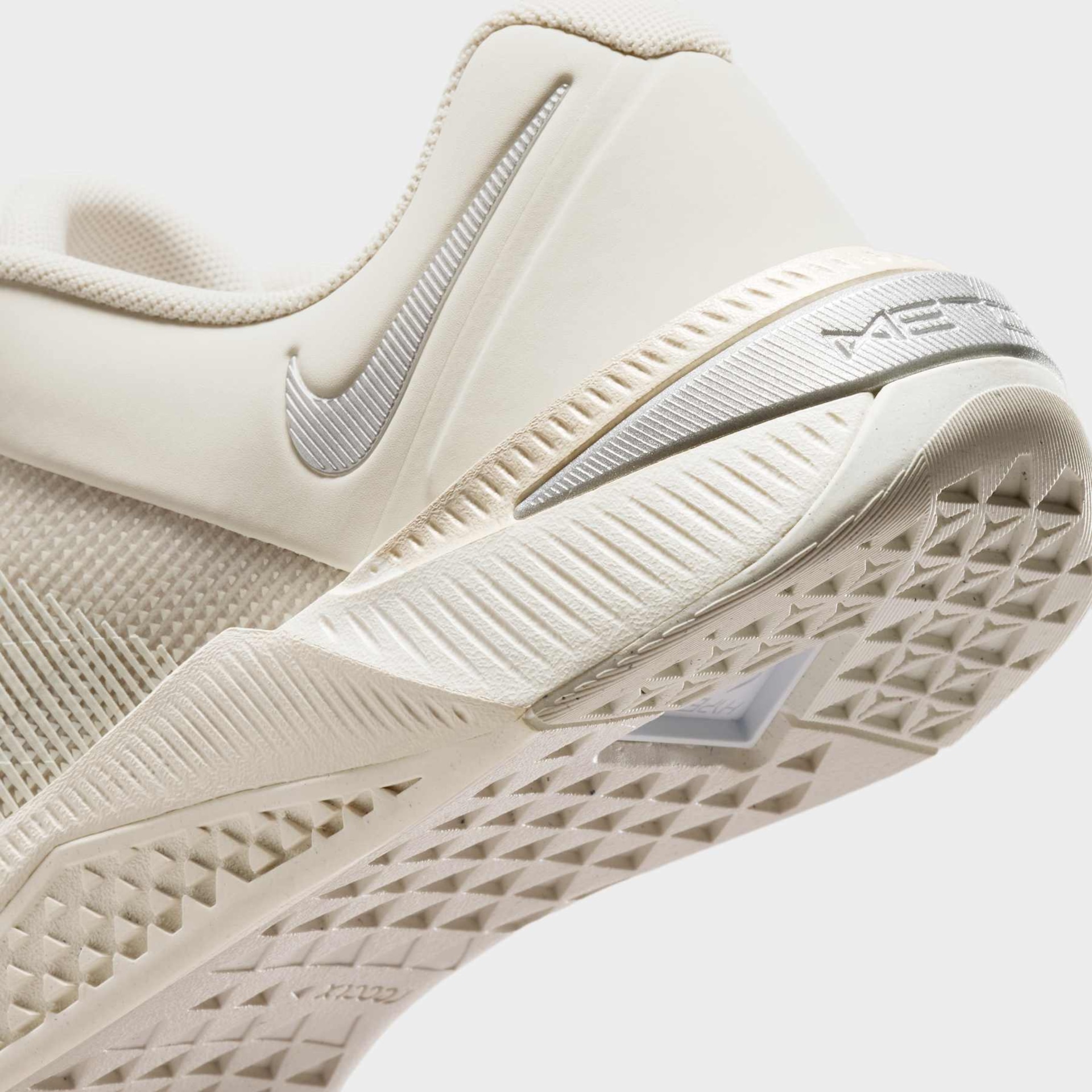 Tênis Nike Metcon 10 Feminino - Foto 8