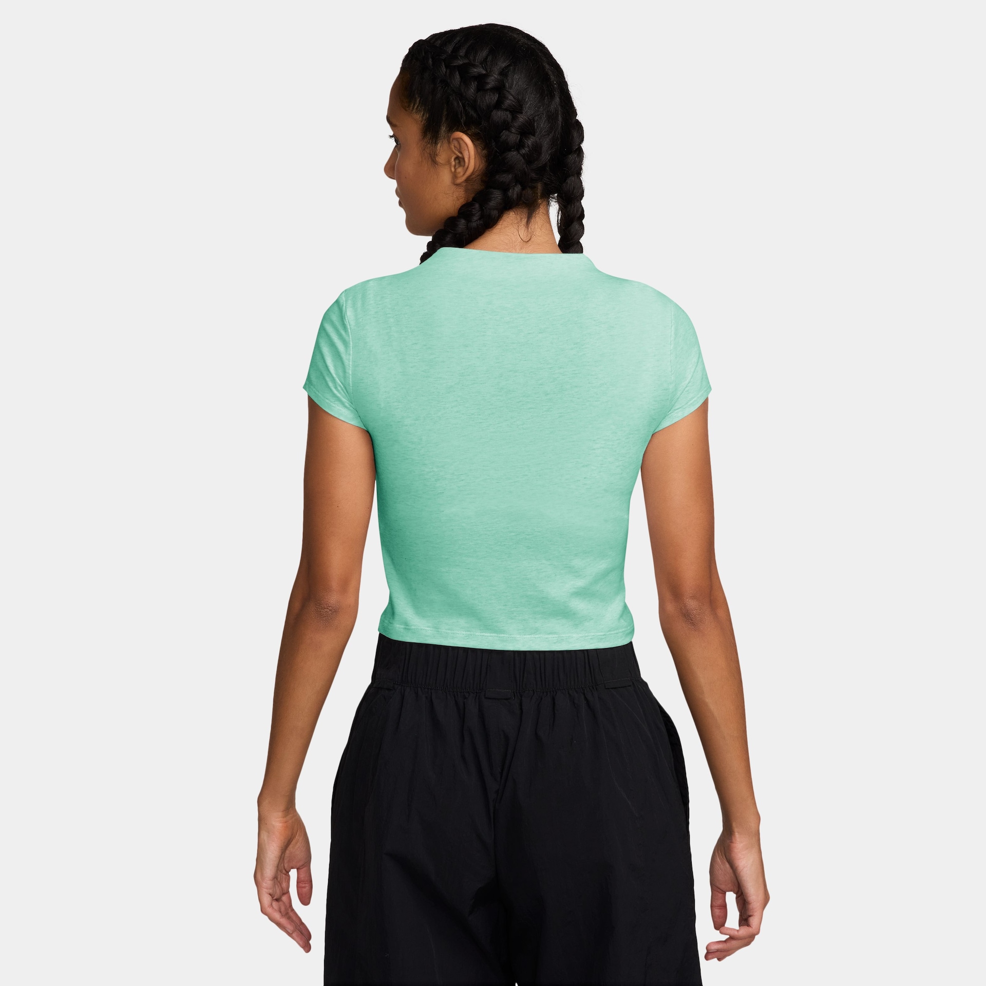 Camiseta Cropped Nike Sportswear Chill Knit Feminina - Foto 2