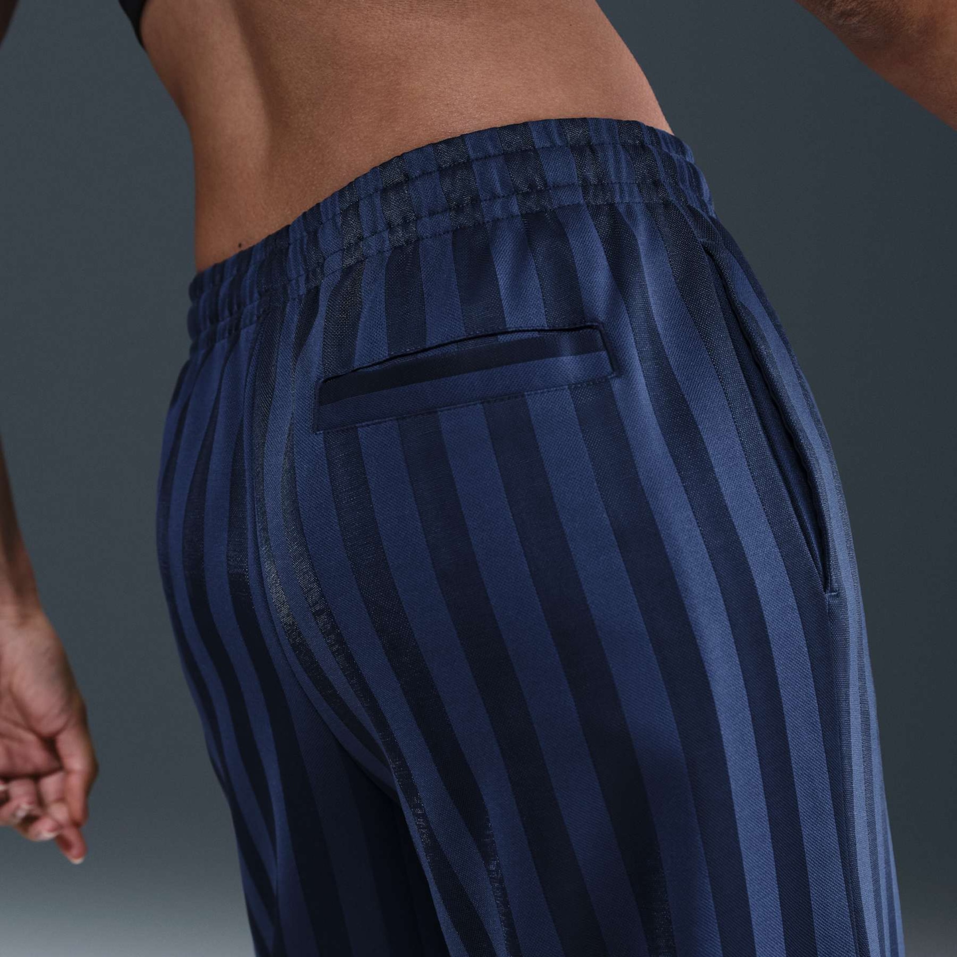 Calça Nike Sportswear Stripe Feminina - Foto 3