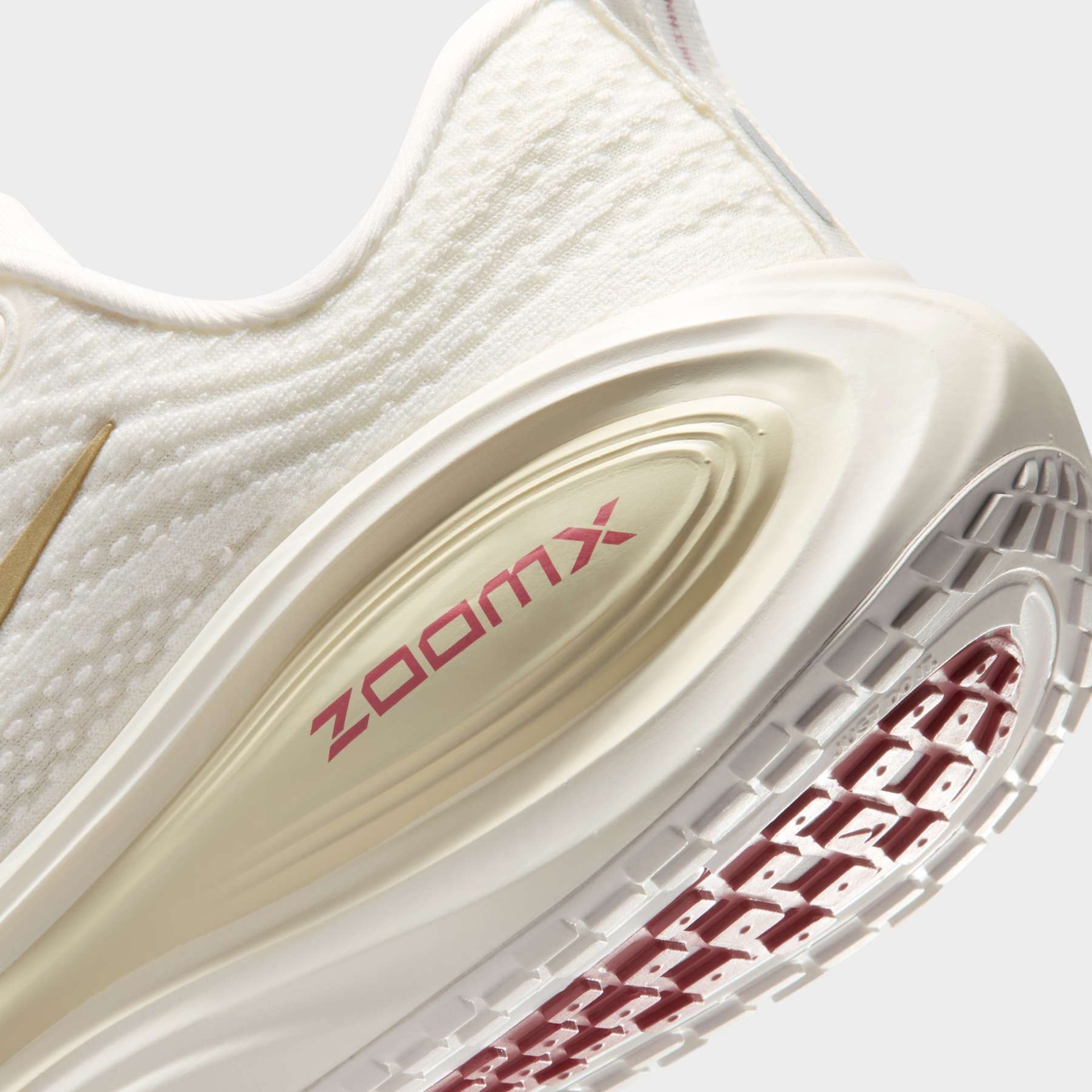 Tênis Nike Vomero Plus Feminino - Foto 8