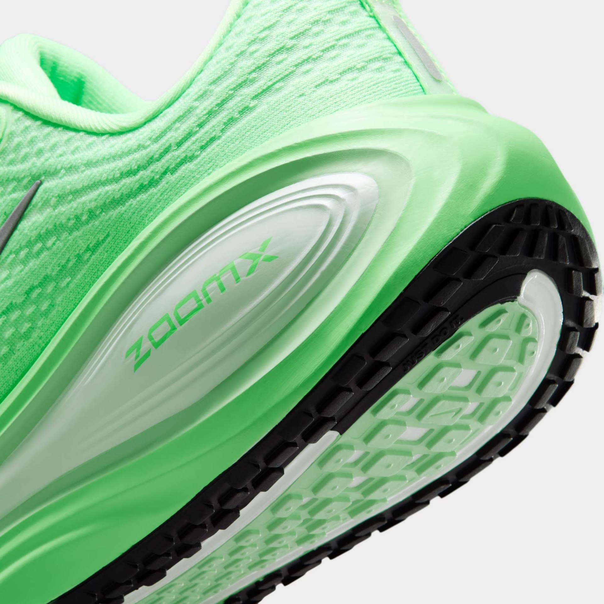 Tênis Nike Vomero Plus Feminino - Foto 8