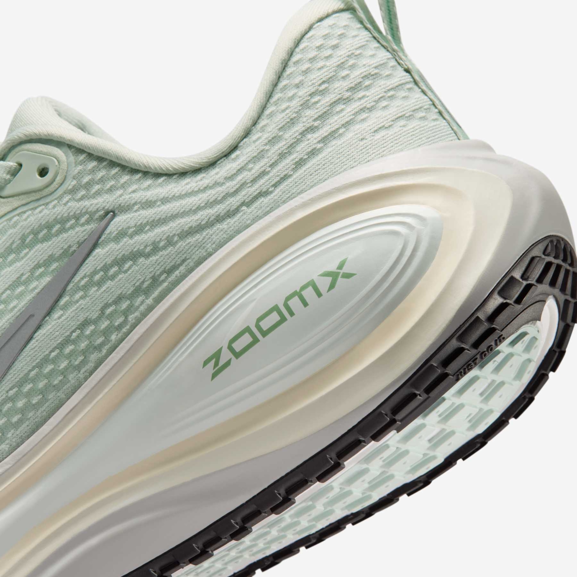 Tênis Nike Vomero Plus Feminino - Foto 8