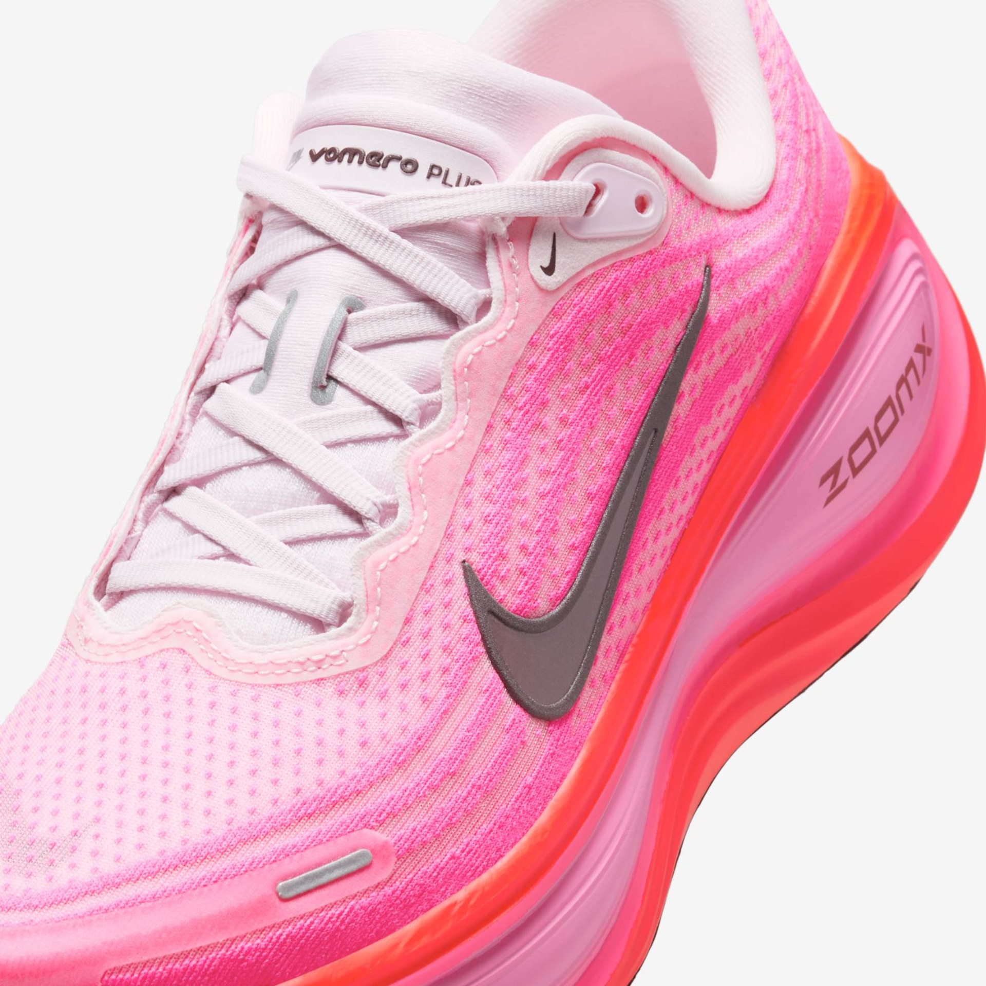 Tênis Nike Vomero Plus Feminino - Foto 7