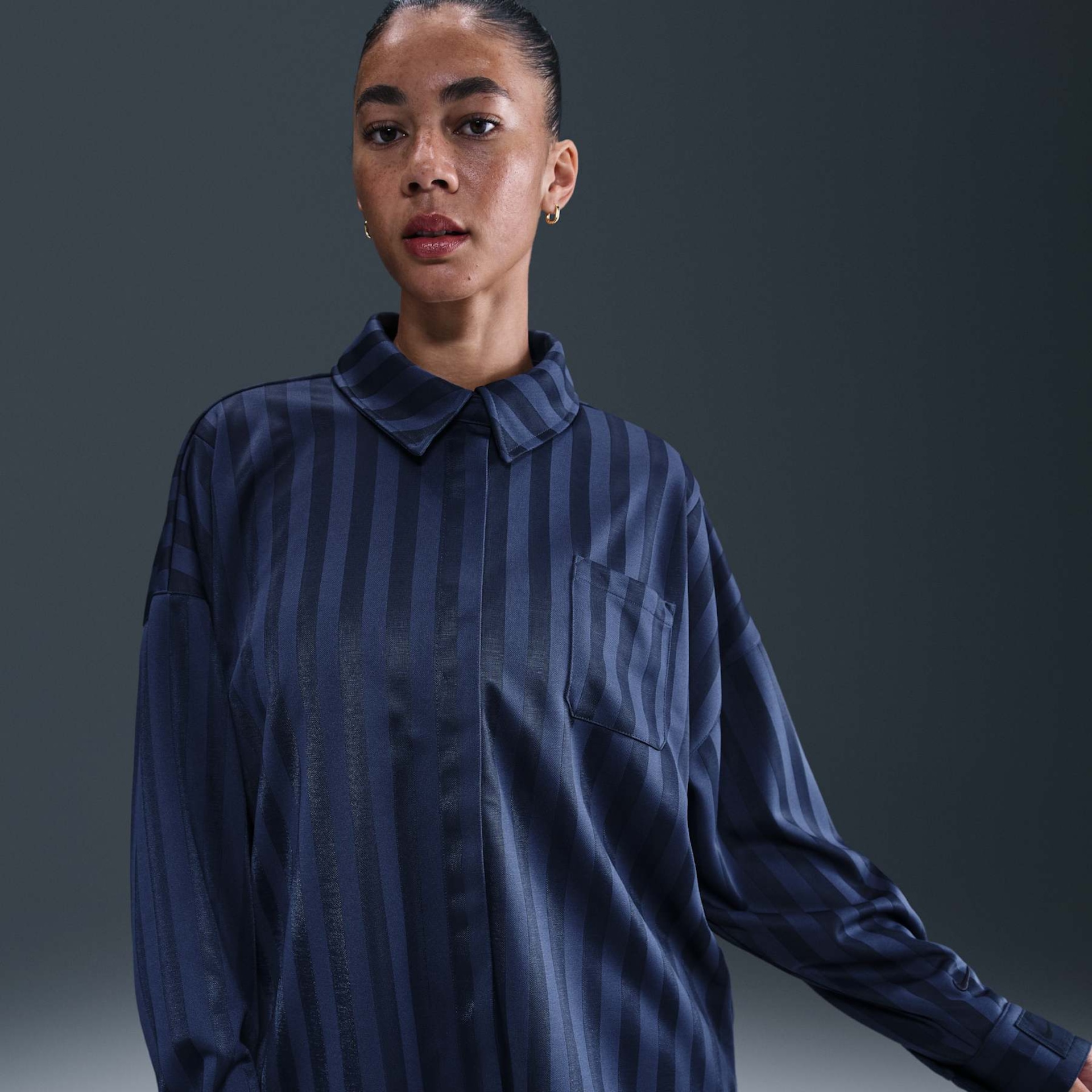 Imagem principal de Camisa Nike Sportswear Stripe Feminina
