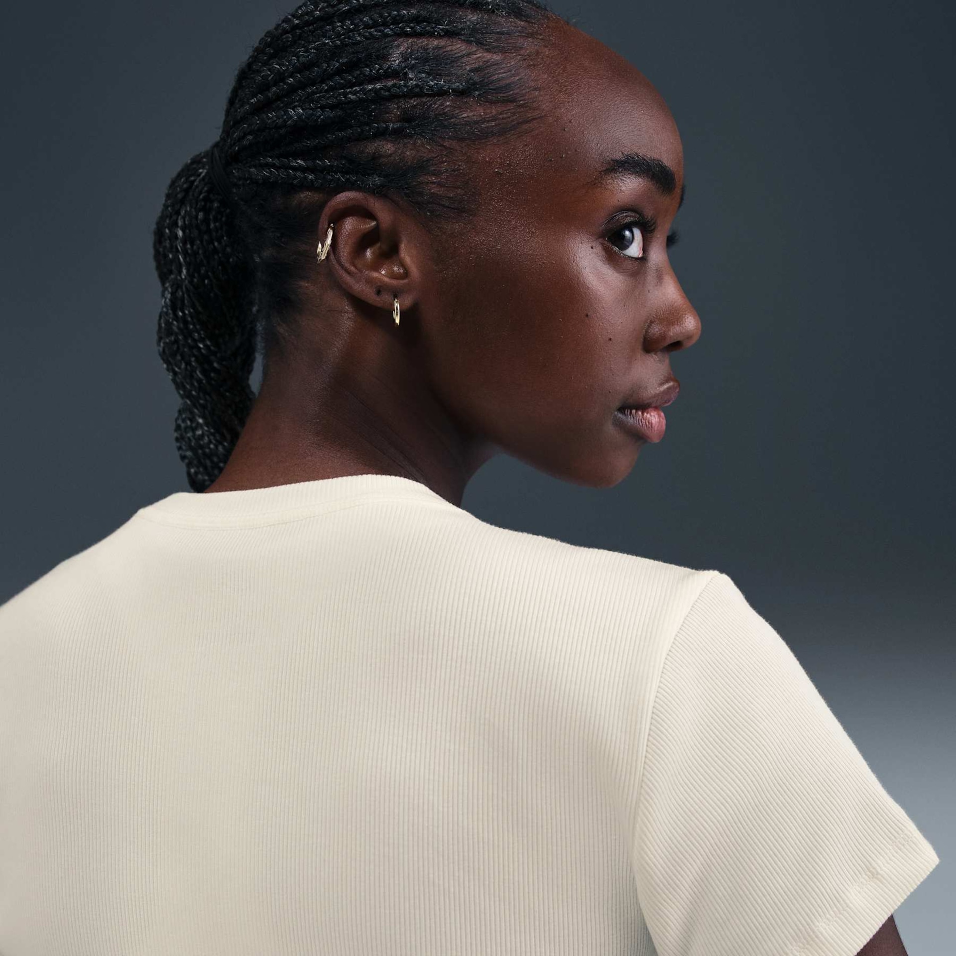 Camiseta Nike Sportswear Feminina - Foto 2