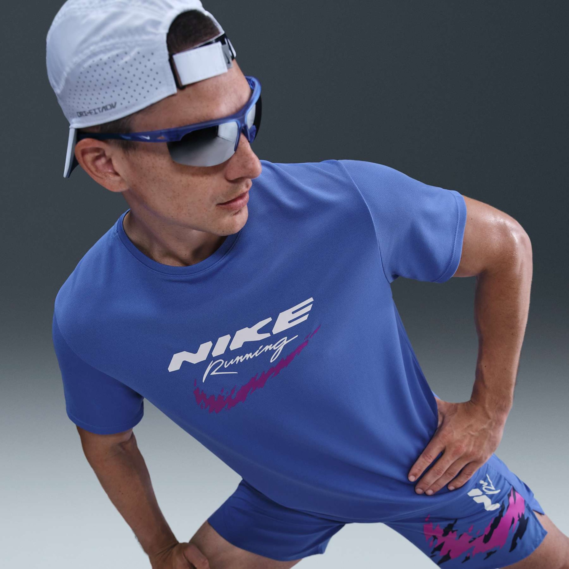 Camiseta Nike Run Energy Masculina - Foto 3