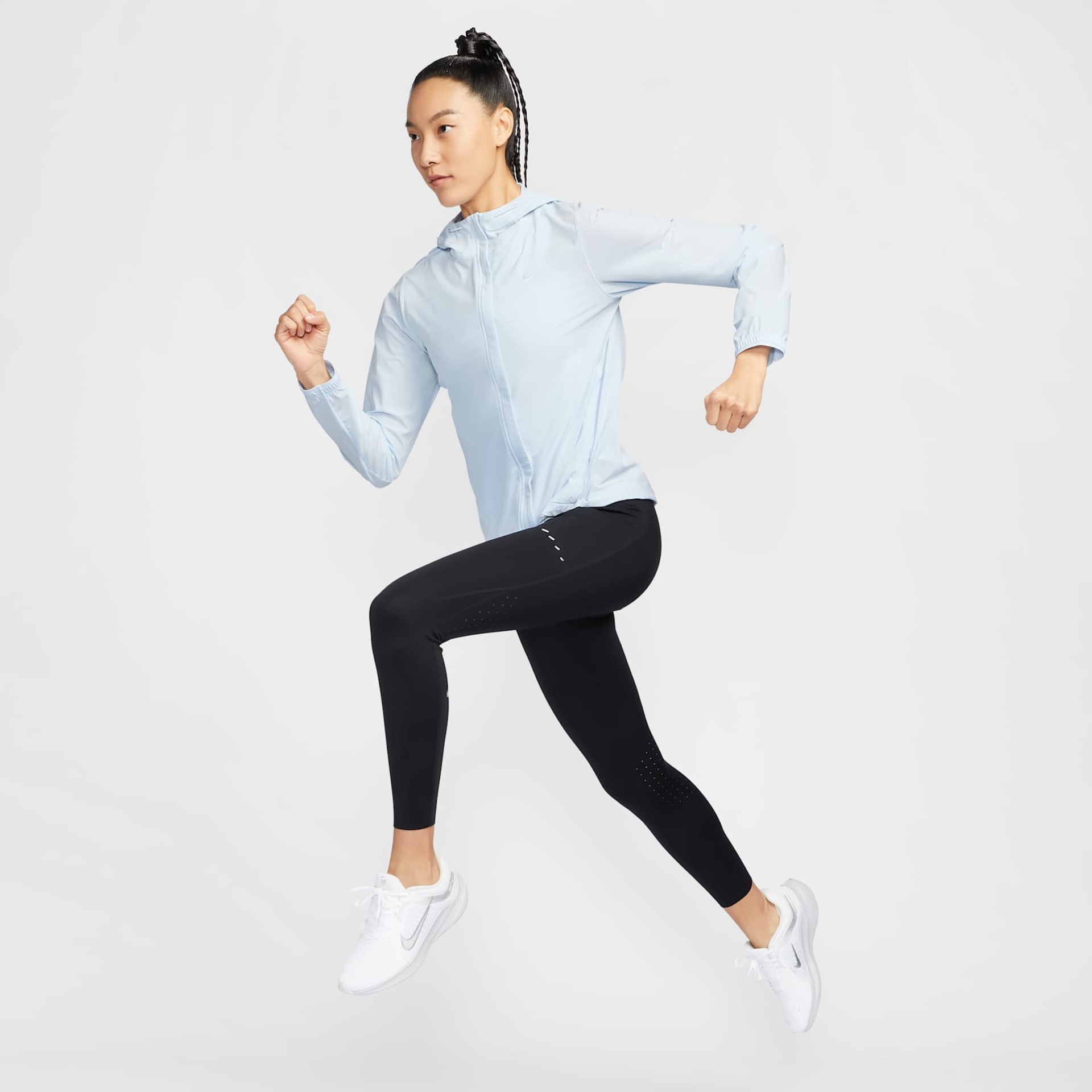 Jaqueta Nike Repel Swift Feminina - Foto 12