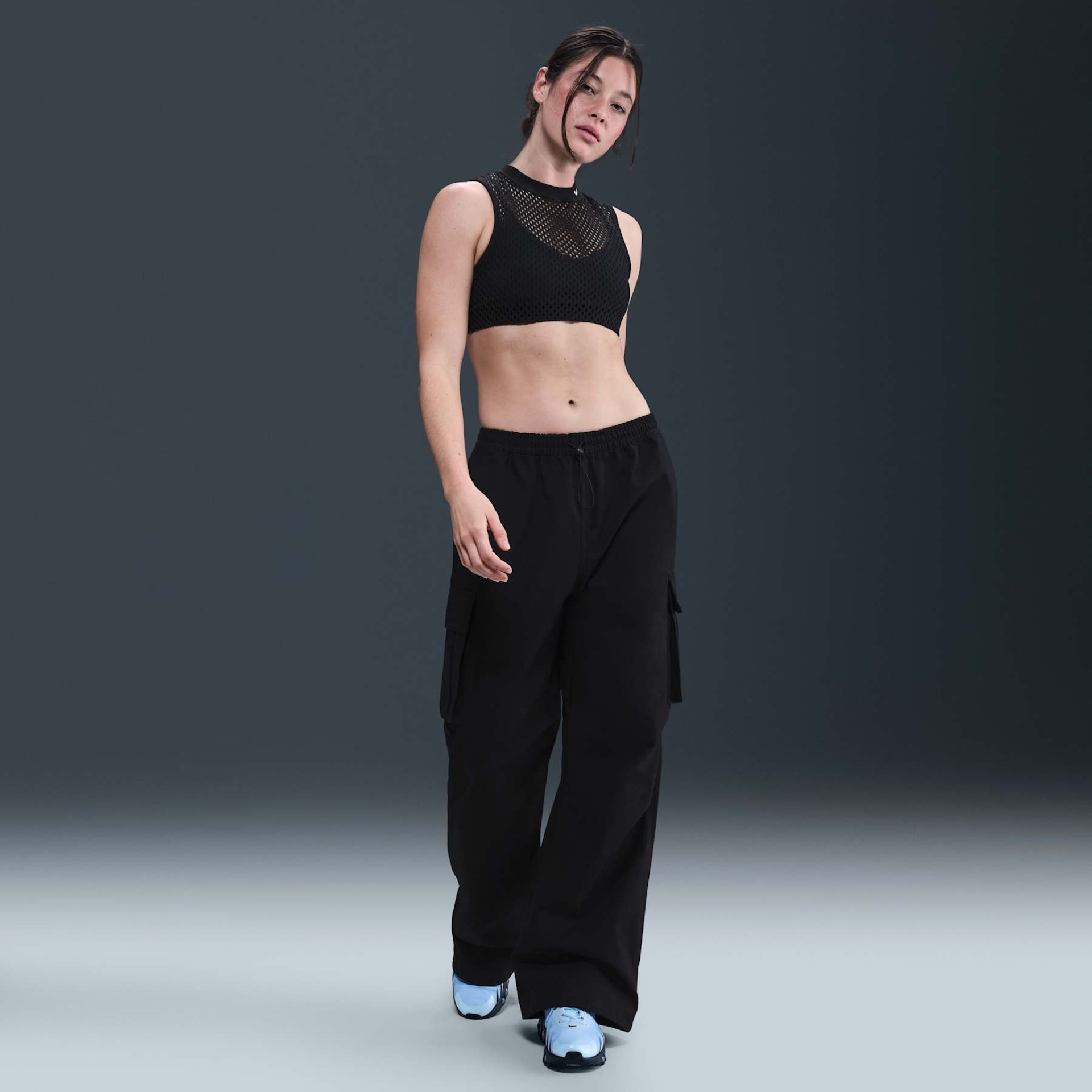 Imagem principal de Calça Cargo Nike Sportswear Woven Feminina
