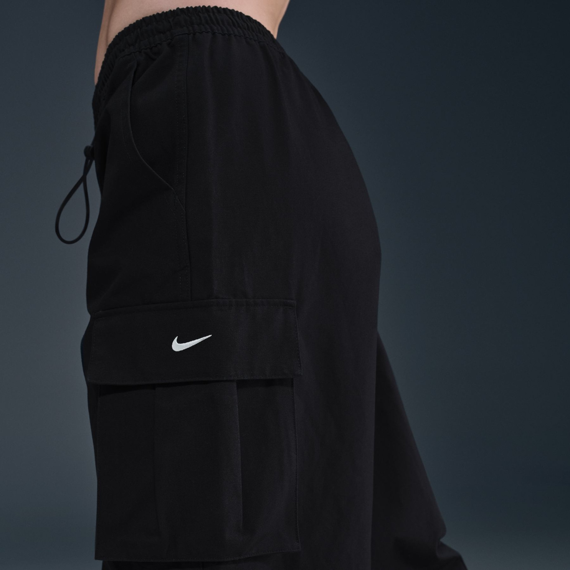 Calça Cargo Nike Sportswear Woven Feminina - Foto 3