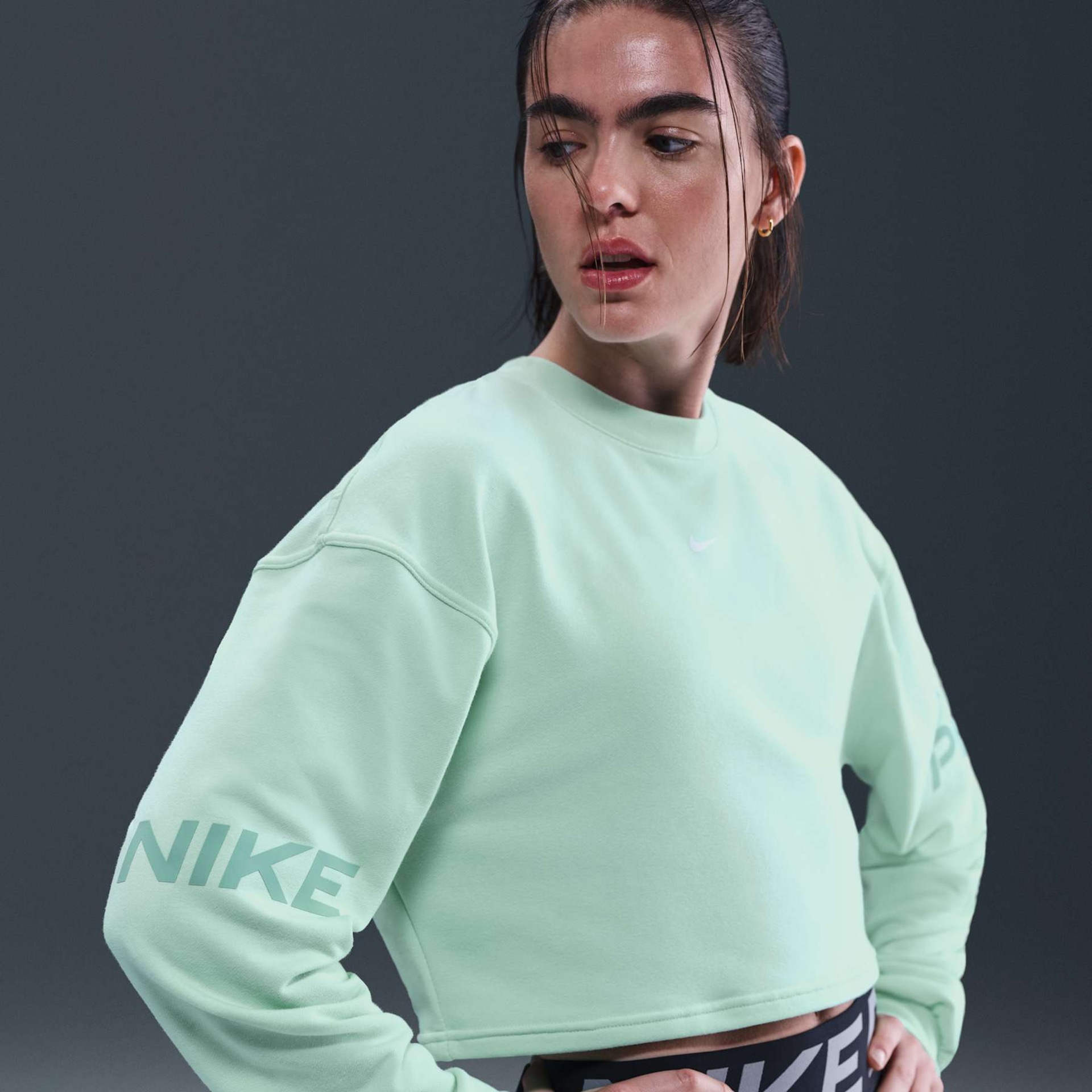 Blusão Dri-FIT Nike Pro Crew Feminino - Foto 1