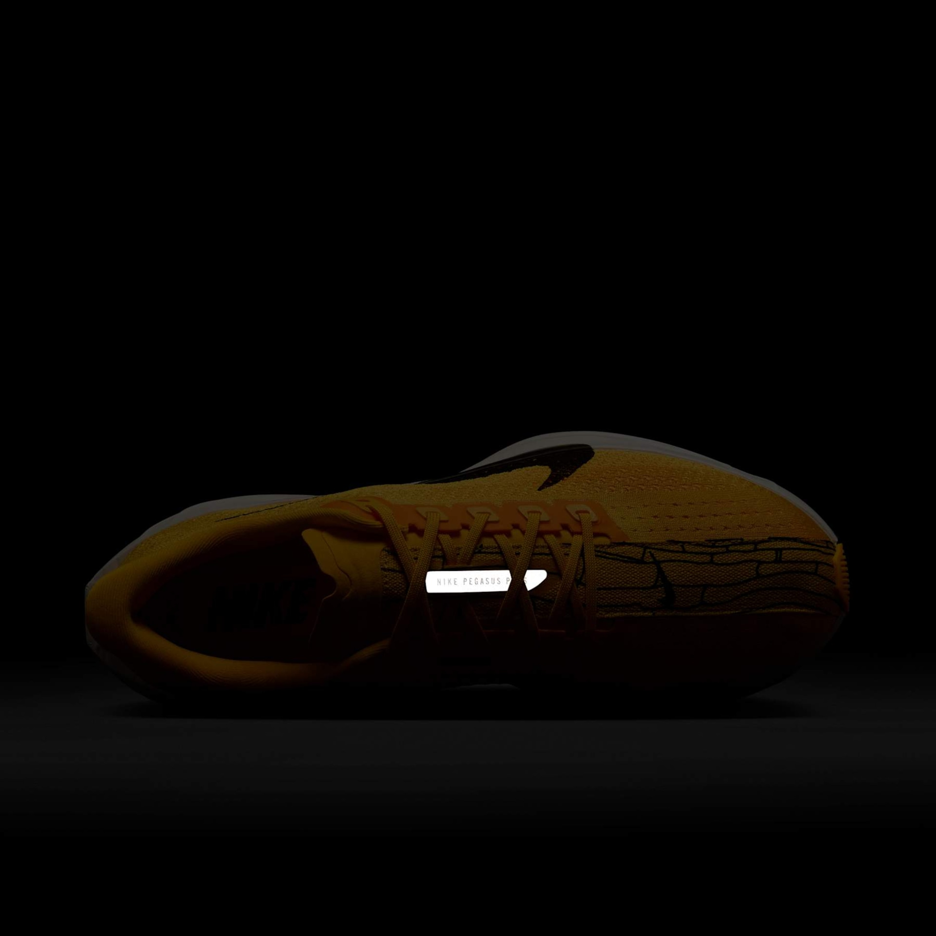 Tênis Nike Pegasus Plus LV8 Masculino - Foto 9