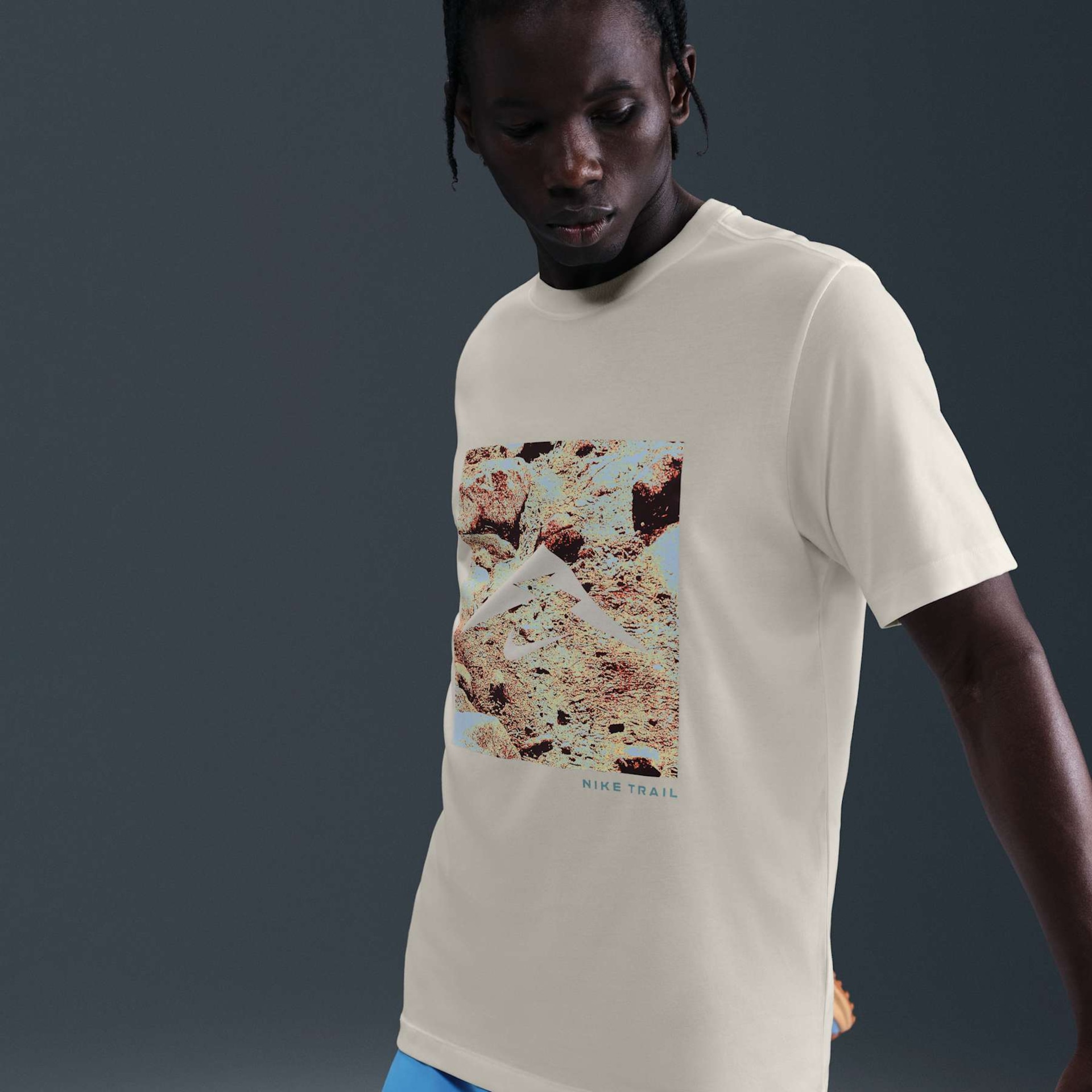 Camiseta Dri-FIT Nike Trail Energy Masculina - Foto 3