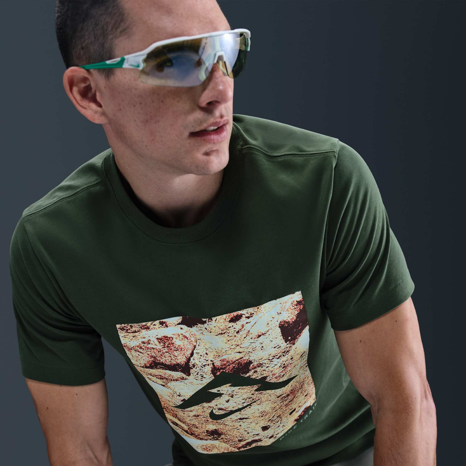 Camiseta Dri-FIT Nike Trail Energy Masculina - Foto 3