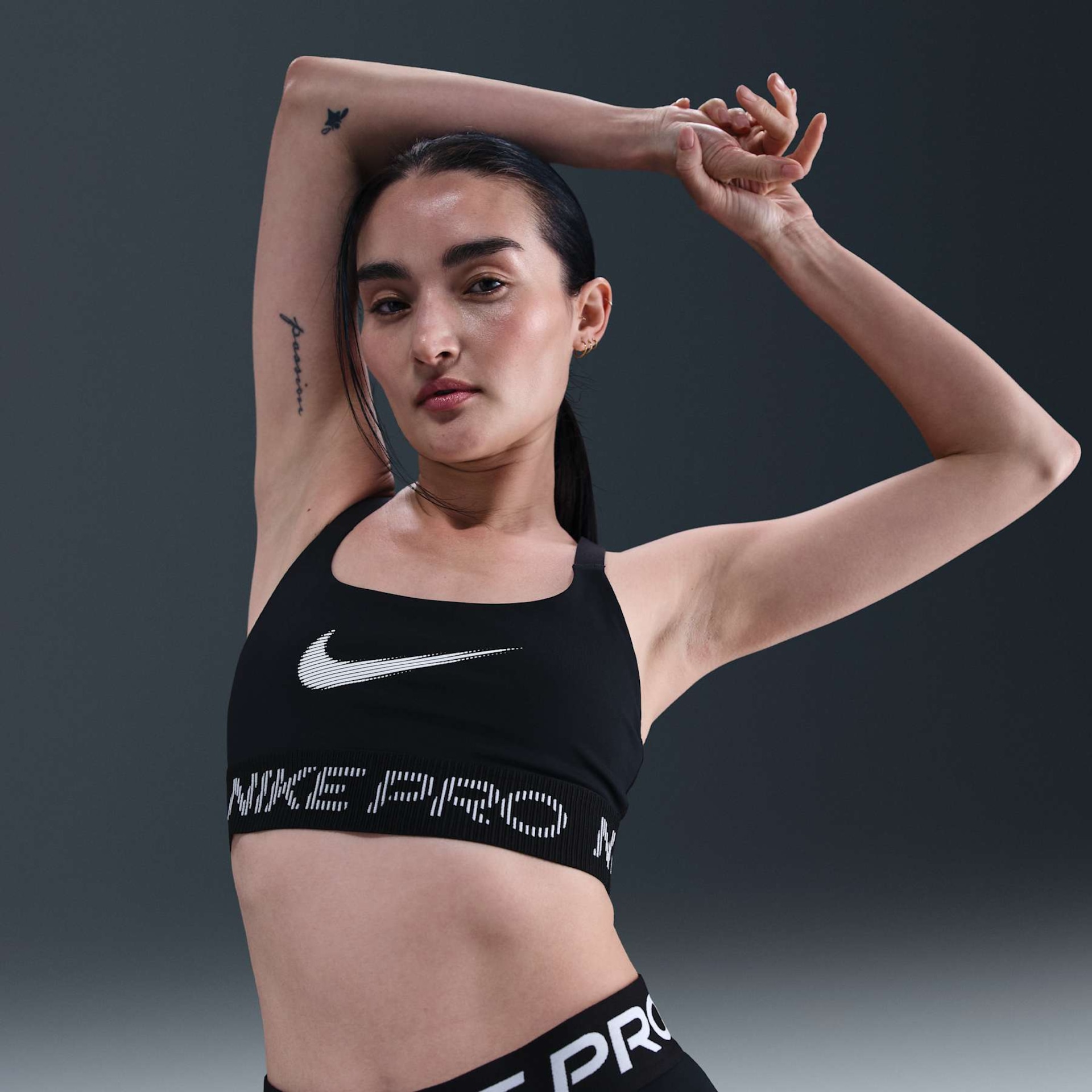 Top Nike Pro Feminino - Foto 1