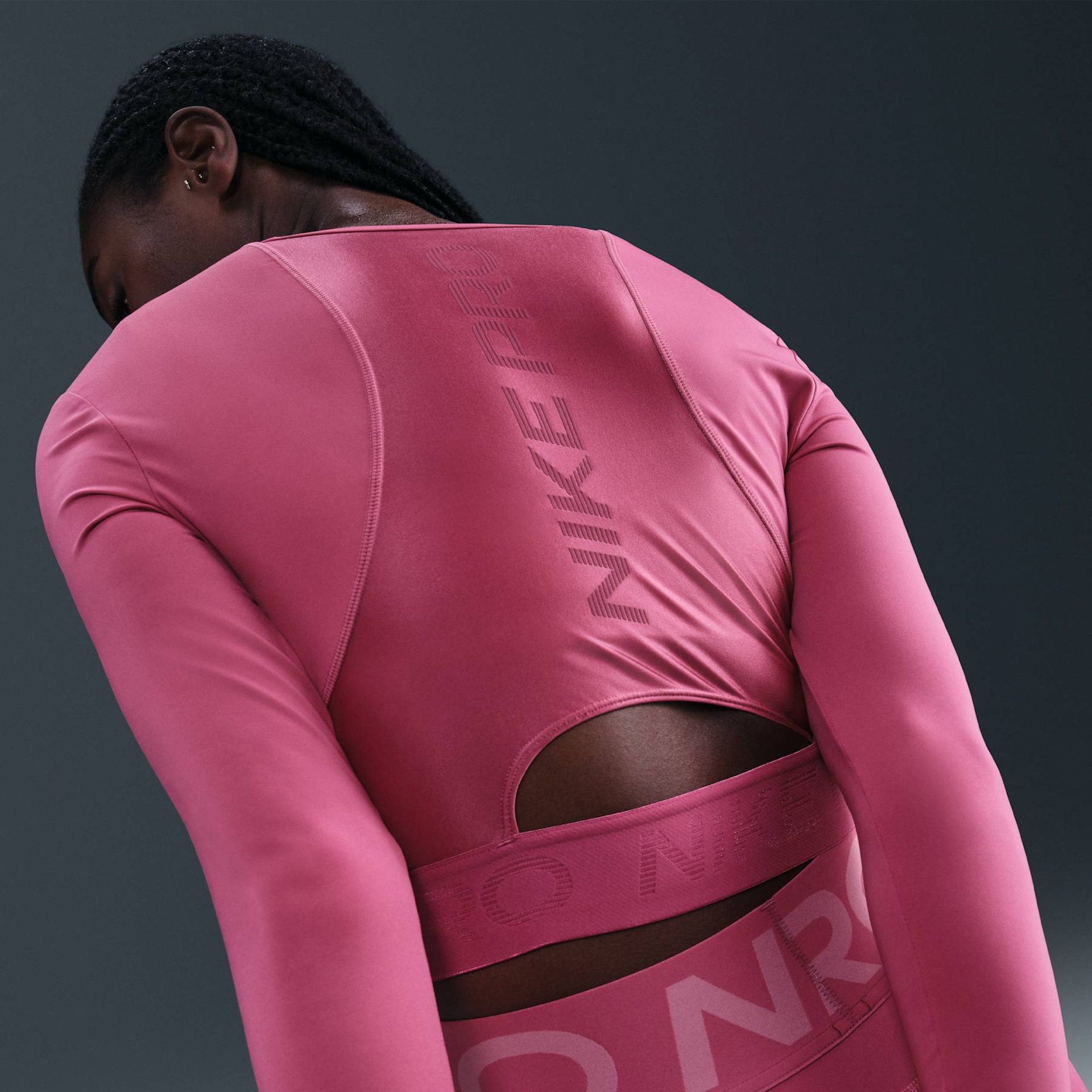 Top Dri-FIT Nike Pro Feminino - Foto 2