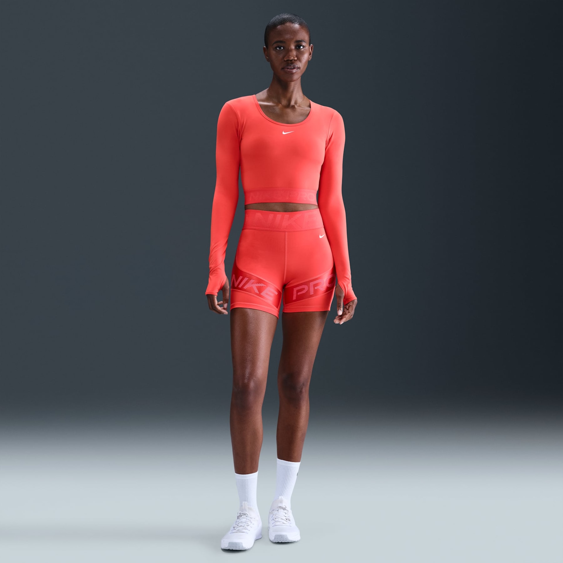 Top Dri-FIT Nike Pro Feminino - Foto 4