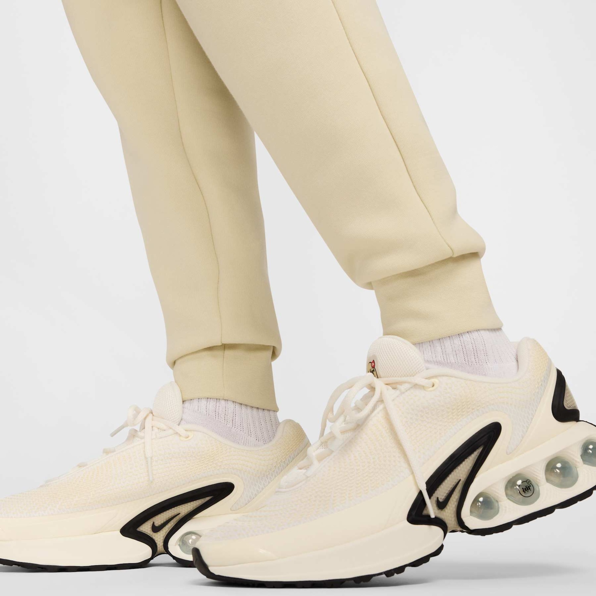 Calça Nike Sportswear Tech Fleece Masculina - Foto 8