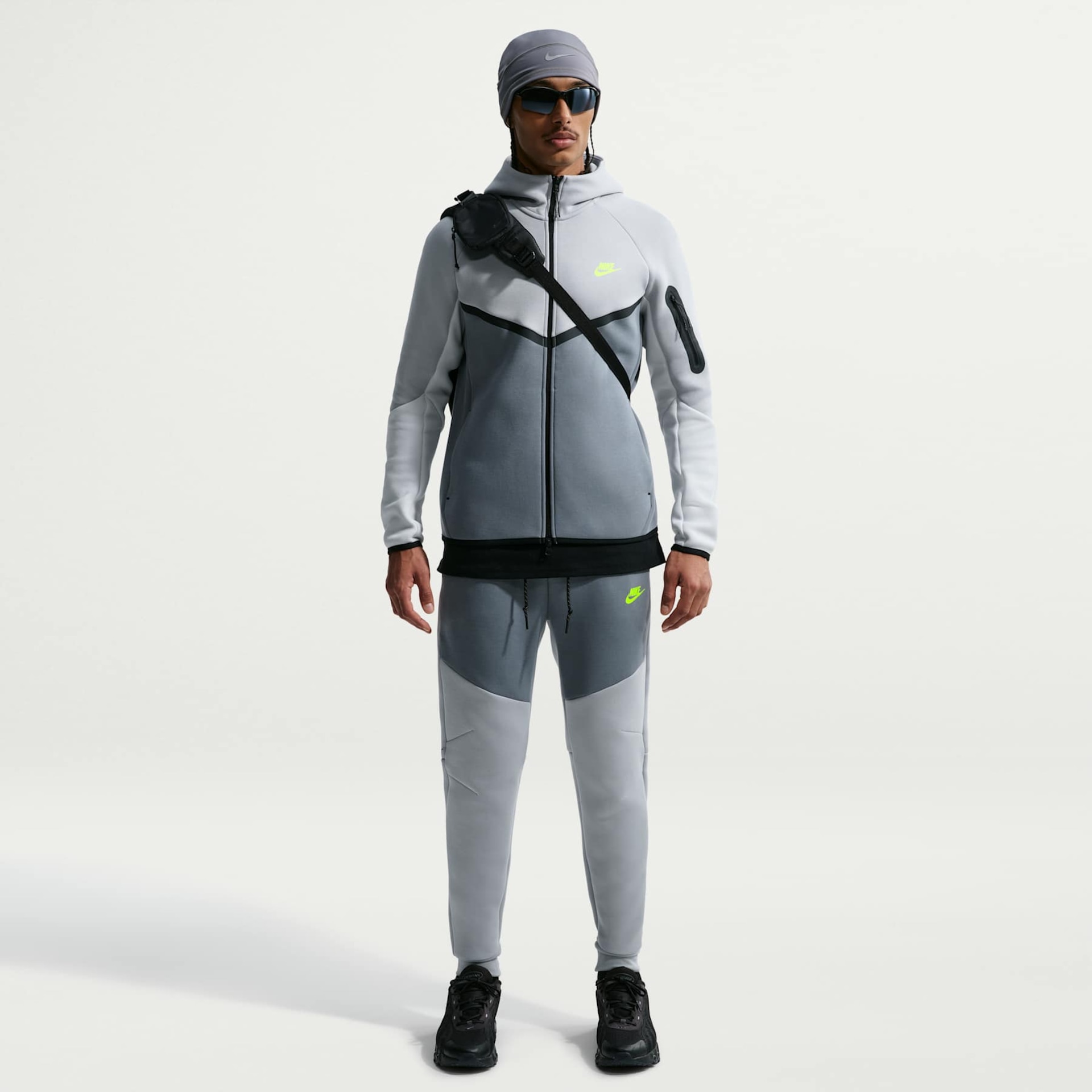Calça Nike Sportswear Tech Fleece Masculina - Foto 1