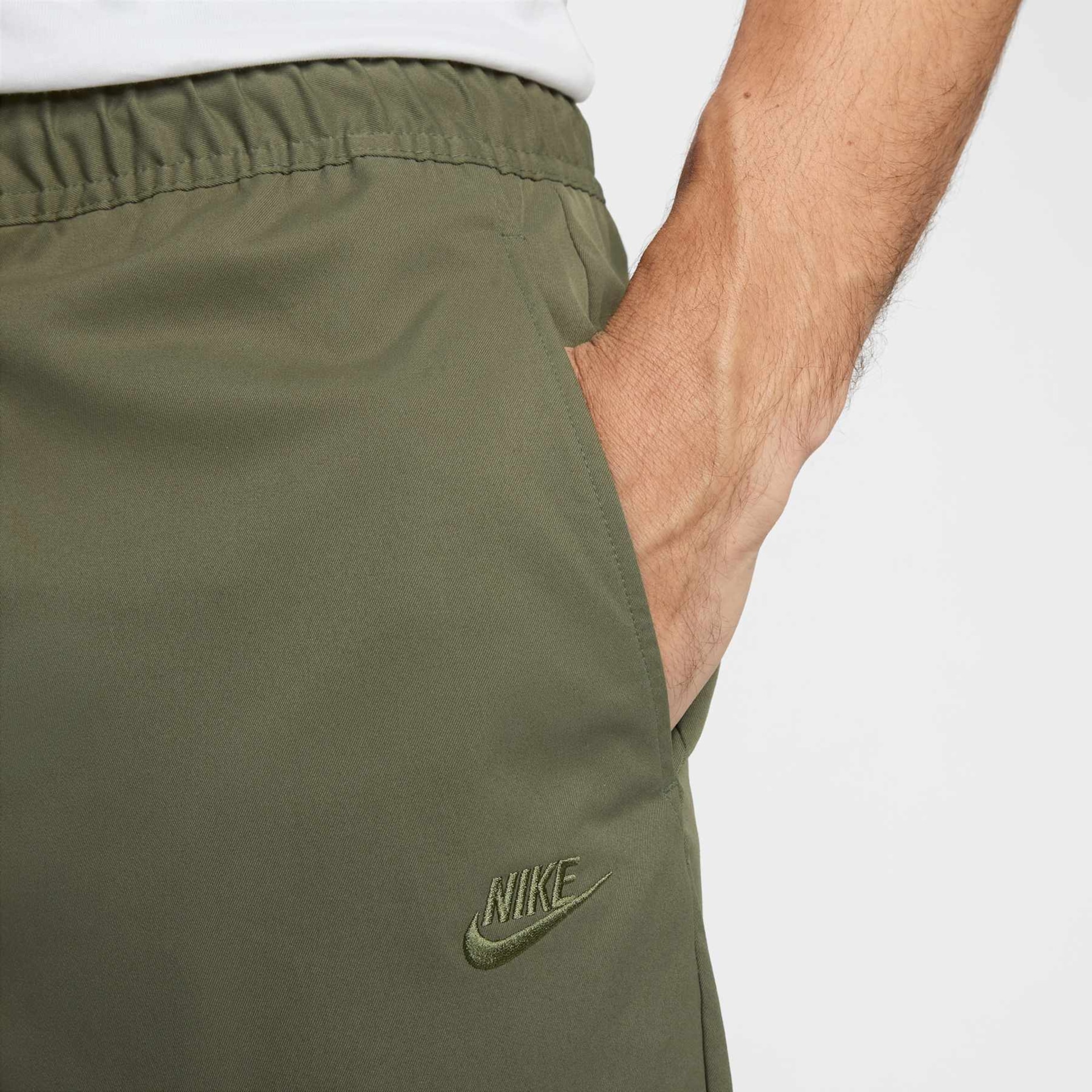 Calça Nike Club Taper Masculina - Foto 4