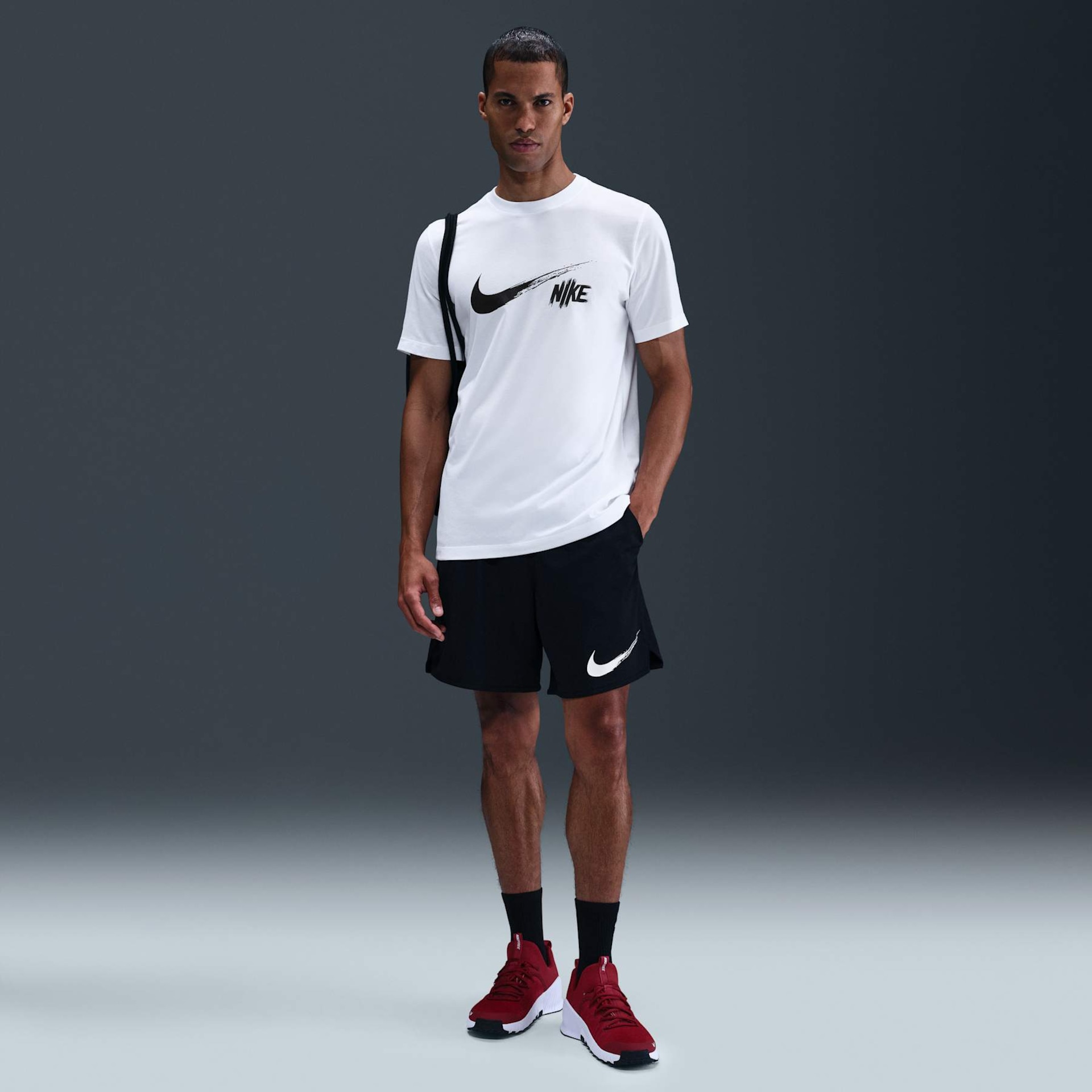Camiseta Dri-FIT Nike Heritage Masculina - Foto 4