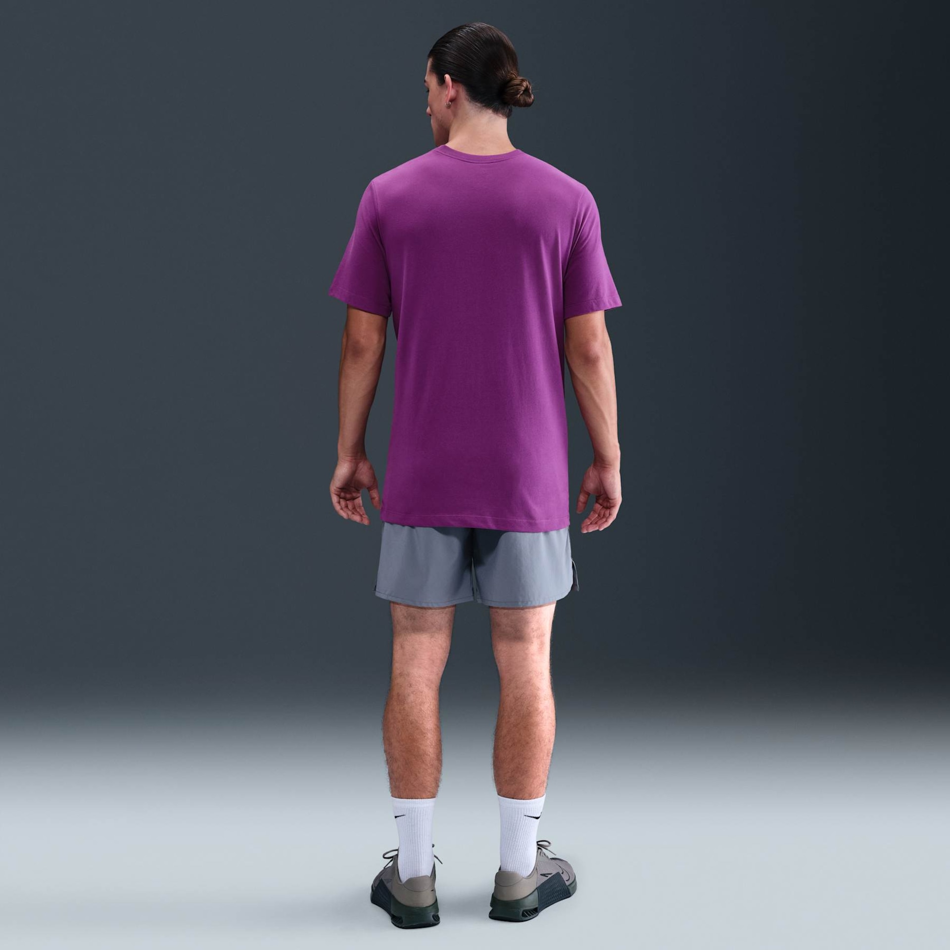 Camiseta Dri-FIT Nike Heritage Masculina - Foto 5