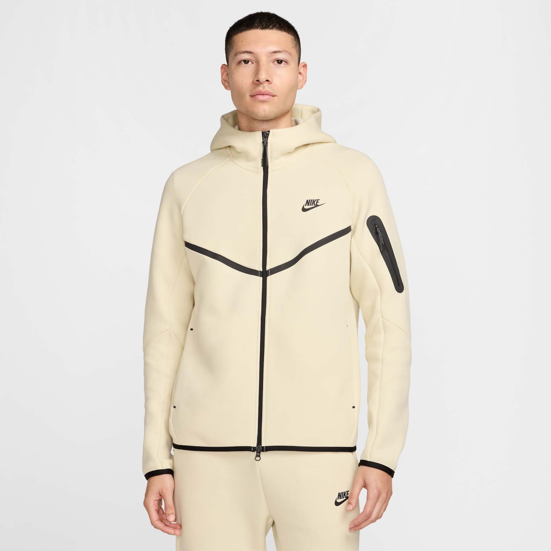Imagem principal de Jaqueta Nike Sportswear Tech Windrunner Masculina