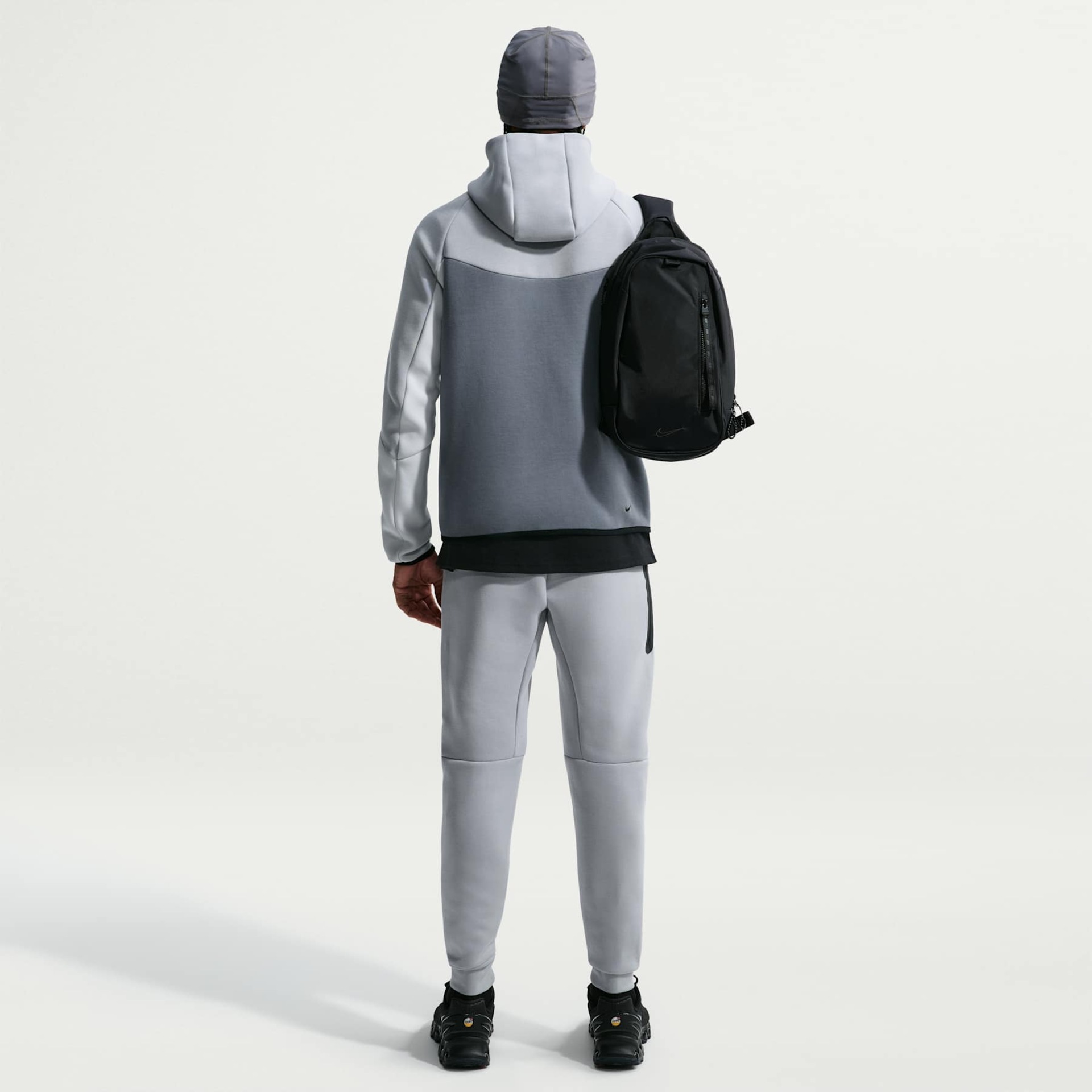 Jaqueta Nike Sportswear Tech Windrunner Masculina - Foto 5