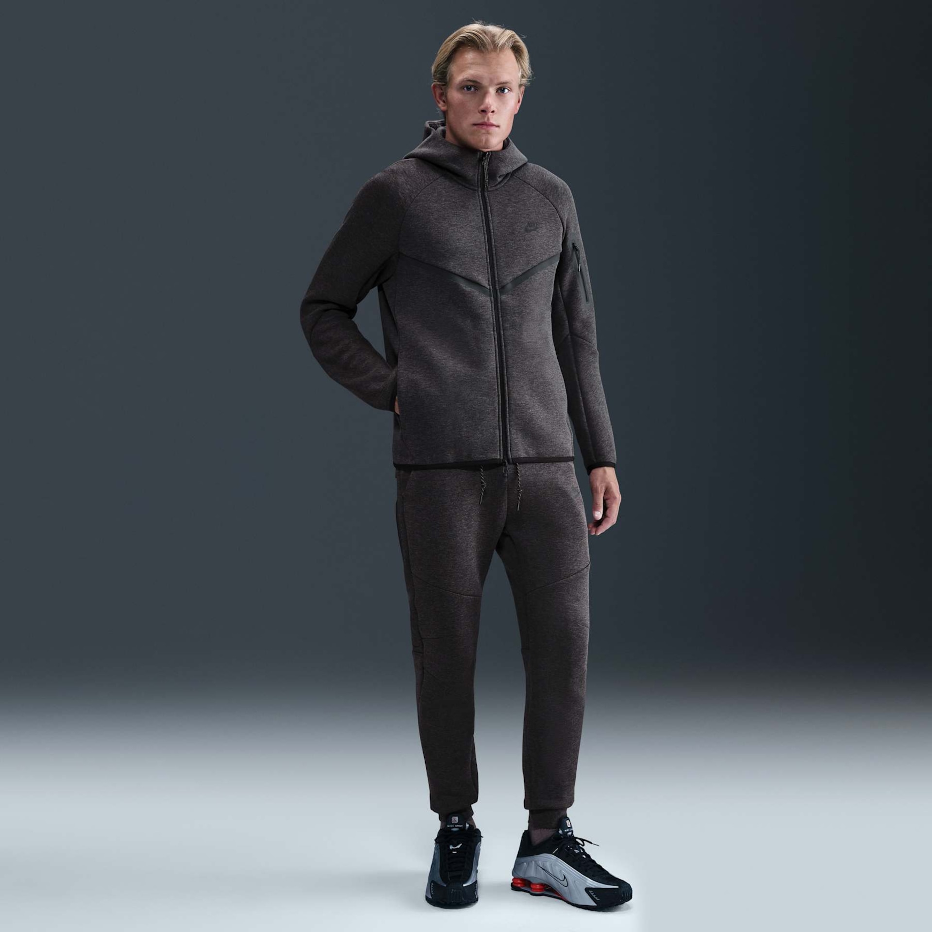 Jaqueta Nike Sportswear Tech Windrunner Masculina - Foto 4