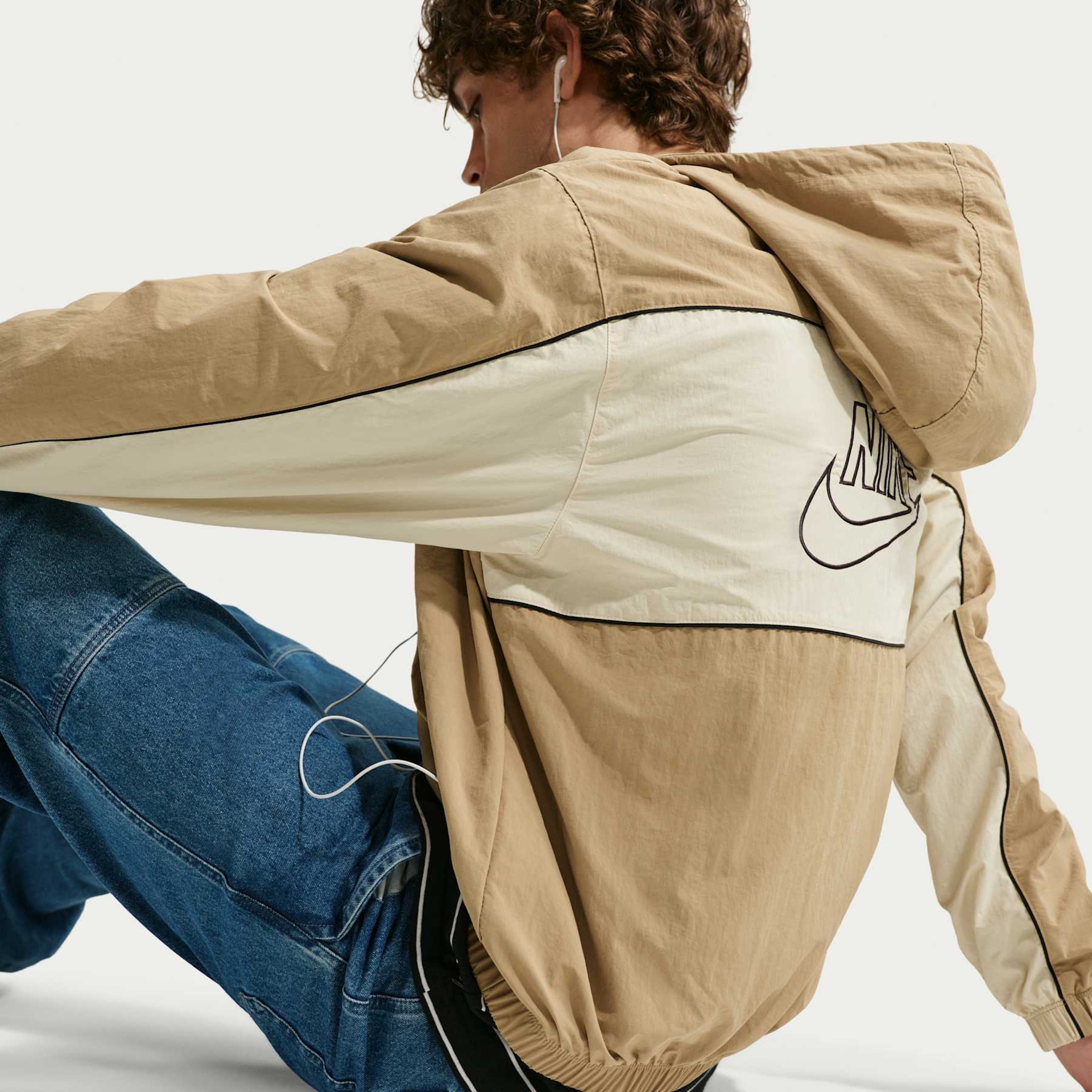 Jaqueta Nike Club Athlete Masculina - Foto 4