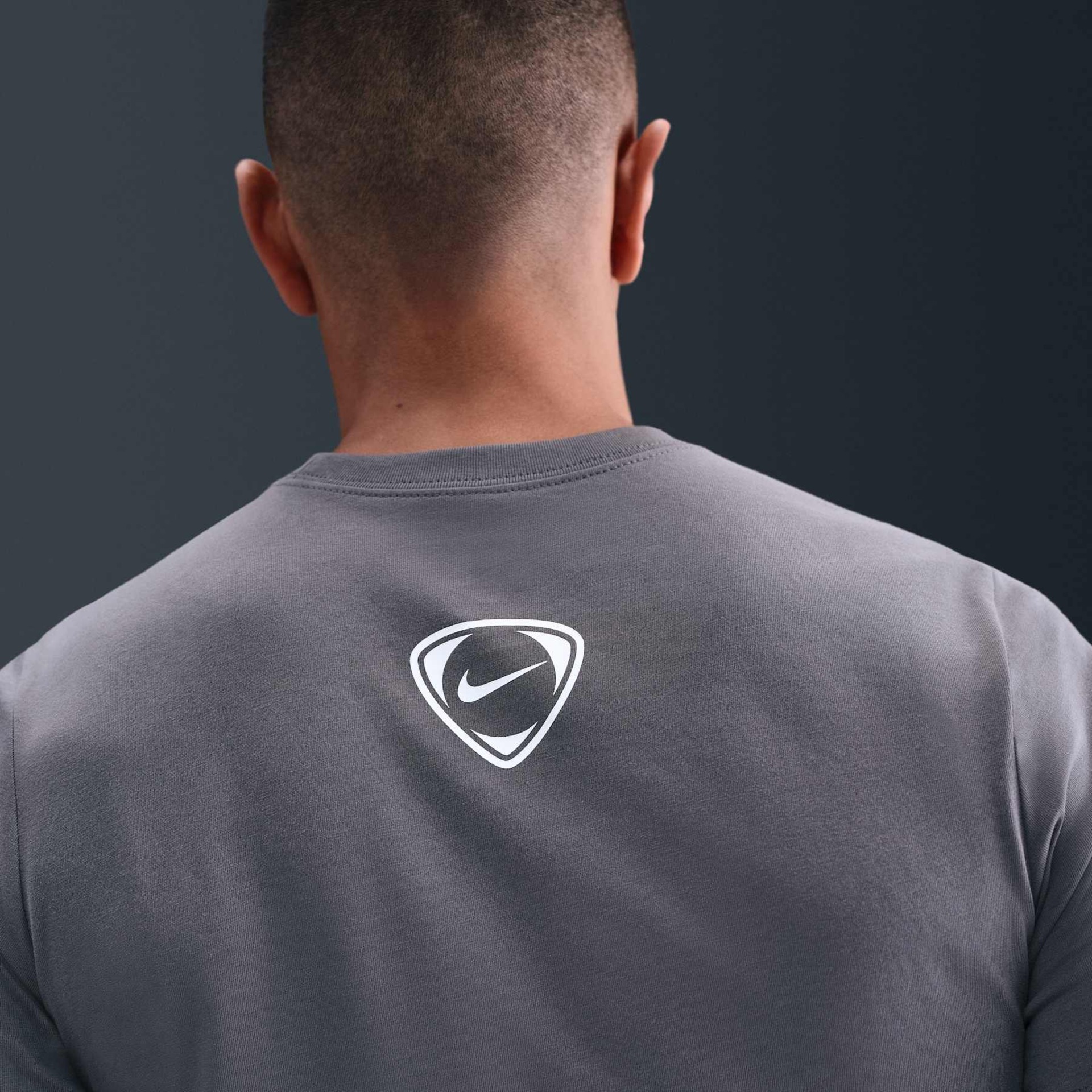 Camiseta Nike Total 90 Masculina - Foto 2