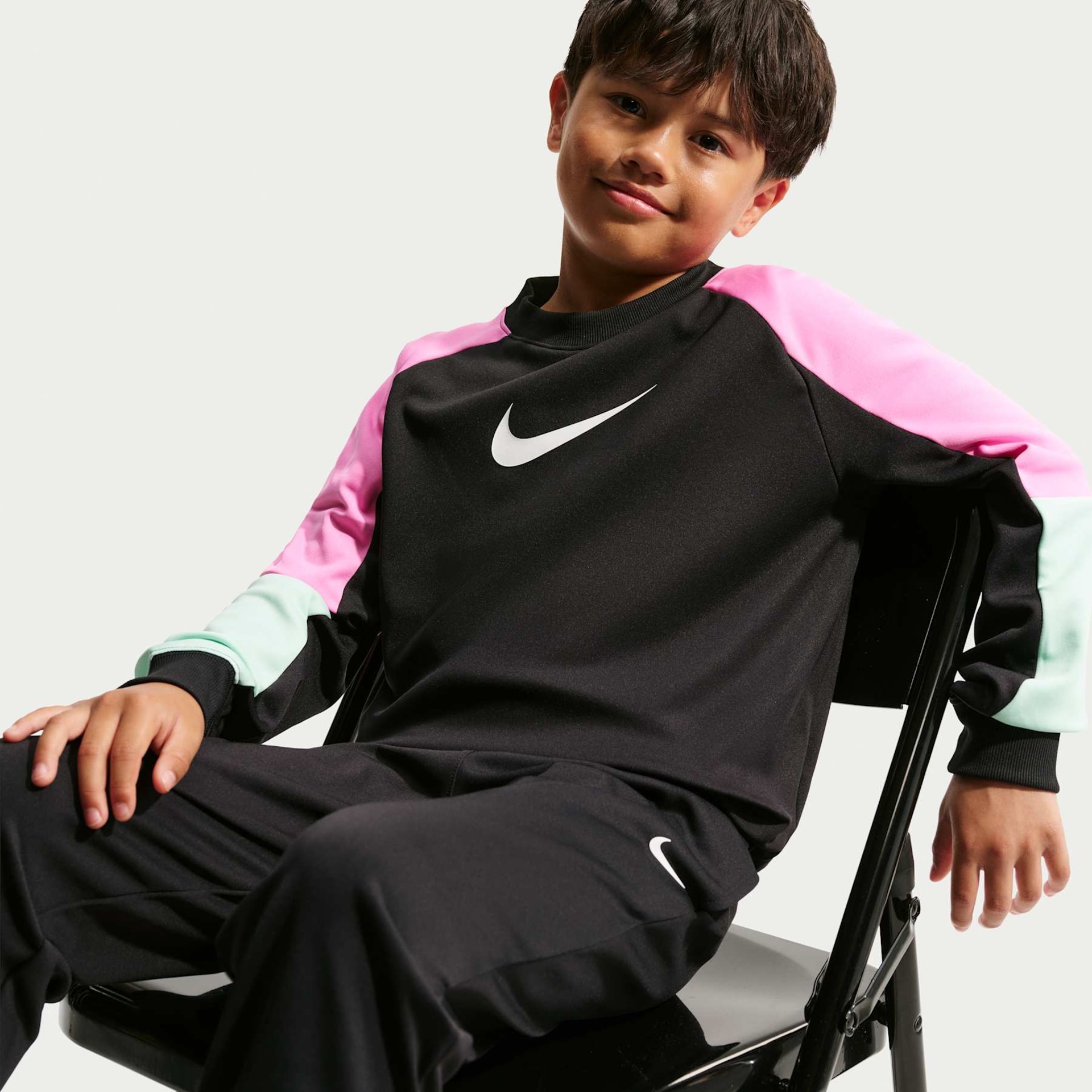 Agasalho Dri-FIT Nike Sportswear Infantil - Foto 6