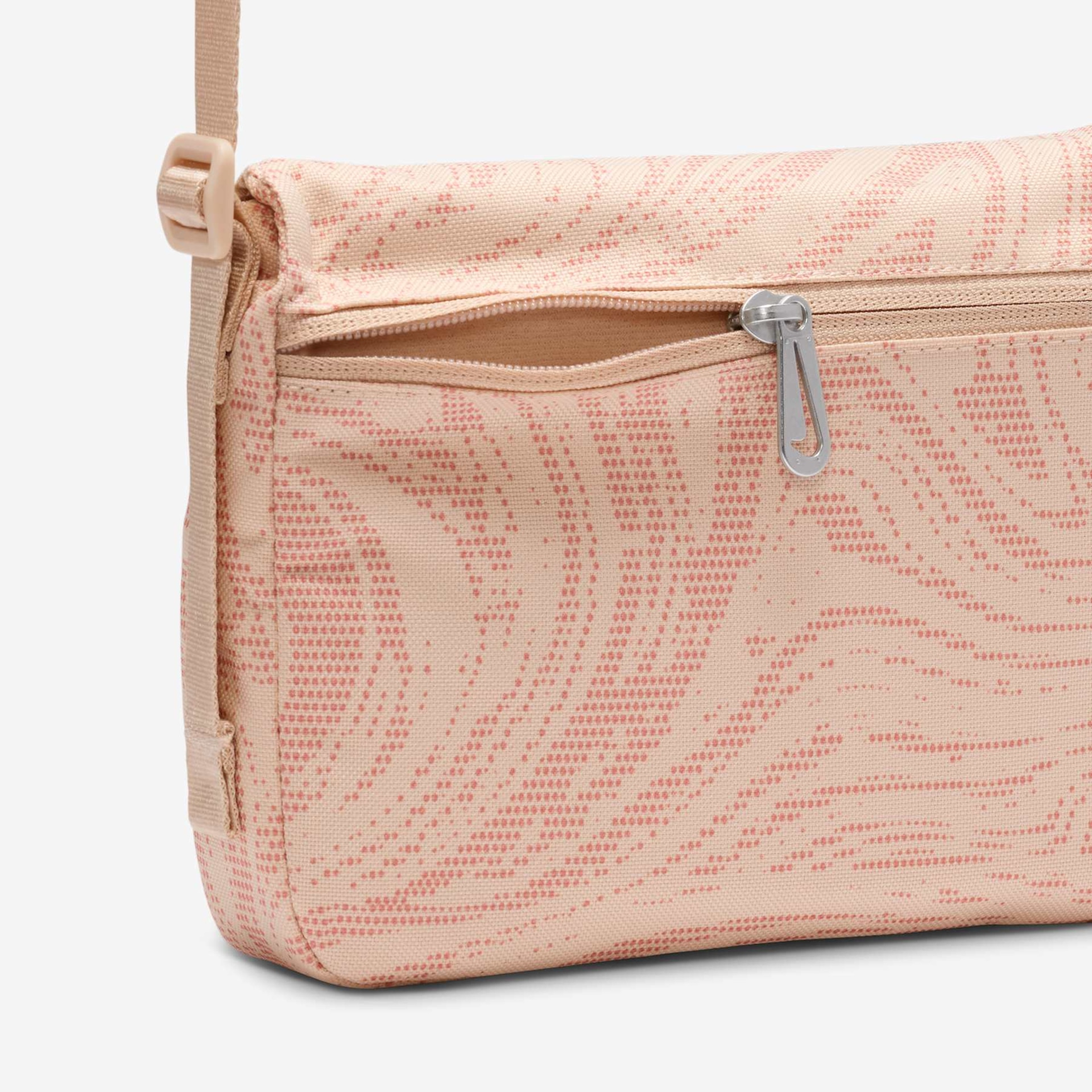 Bolsa Transversal Nike Sportswear Futura 365 Feminina - Foto 6