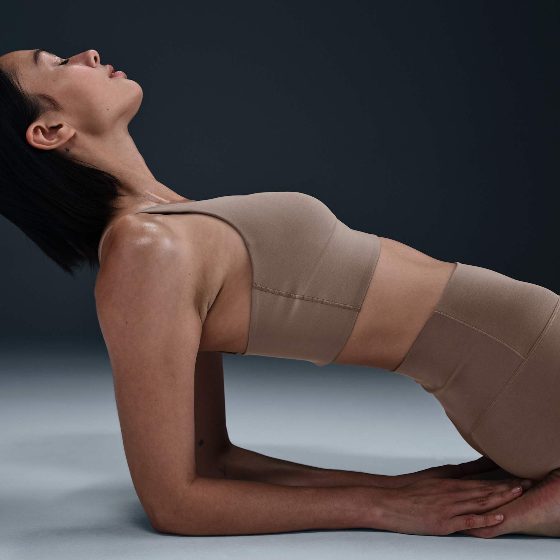 Top Nike Alate Feminino - Foto 3