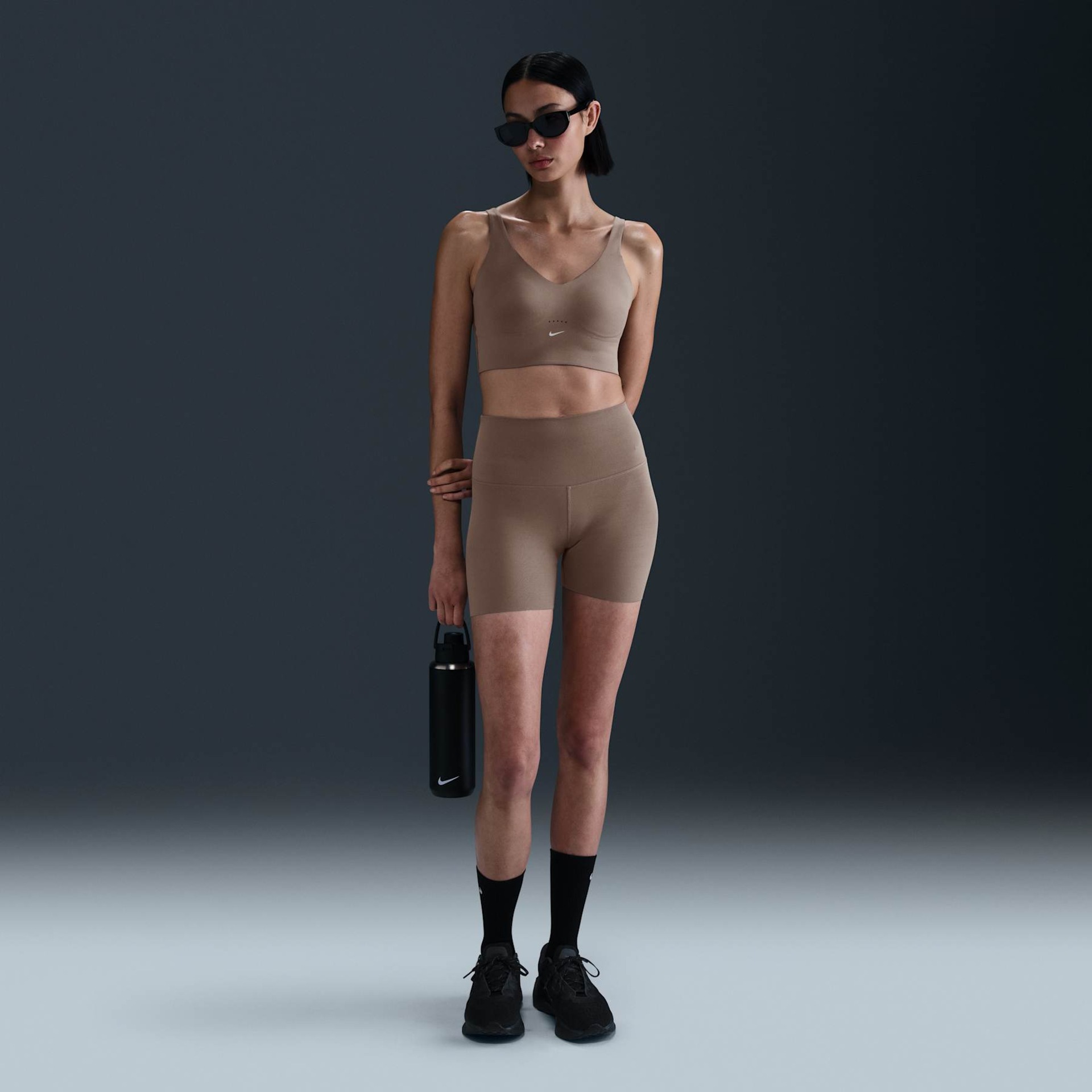 Top Nike Alate Feminino - Foto 4