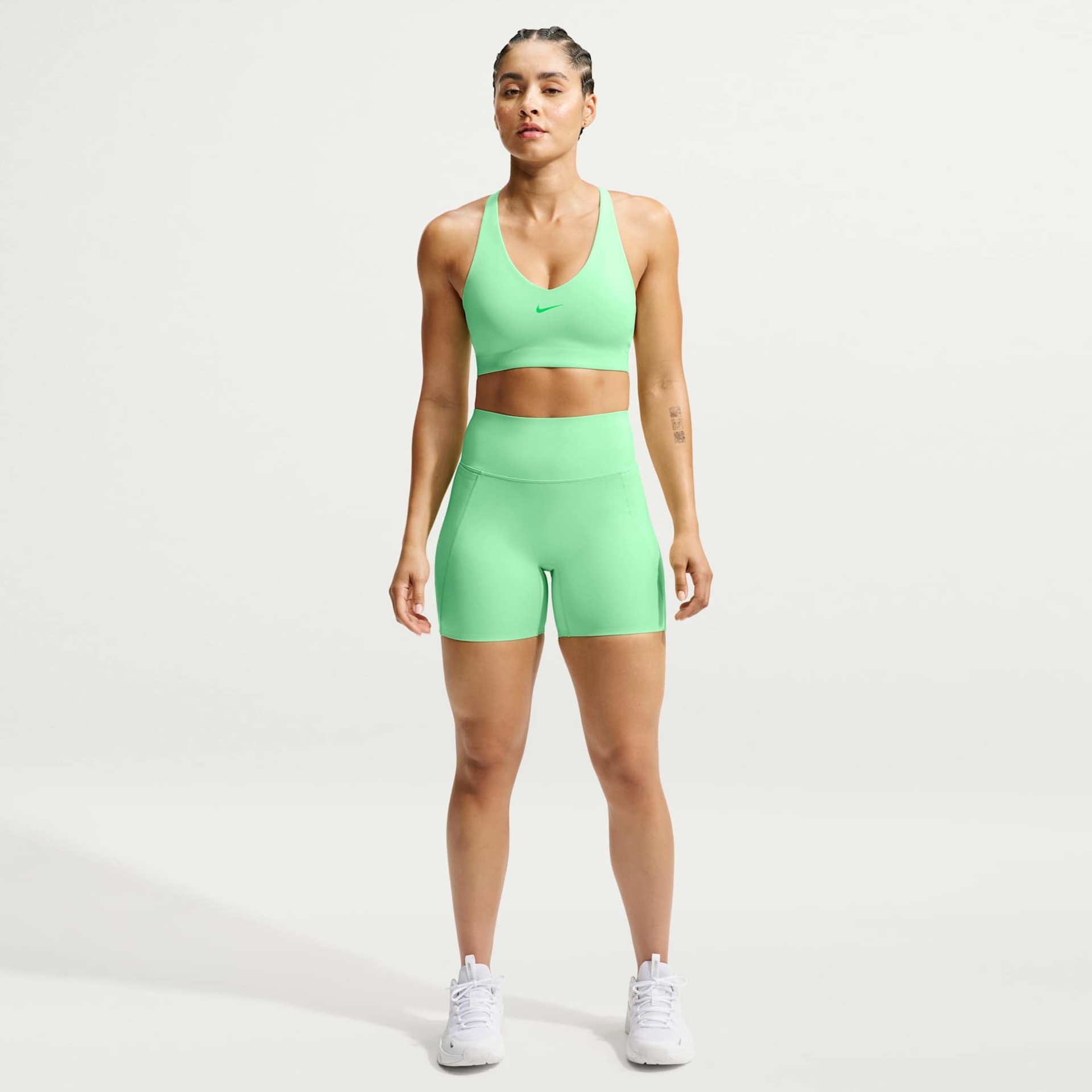 Shorts Nike Universa 5" Feminino - Foto 1