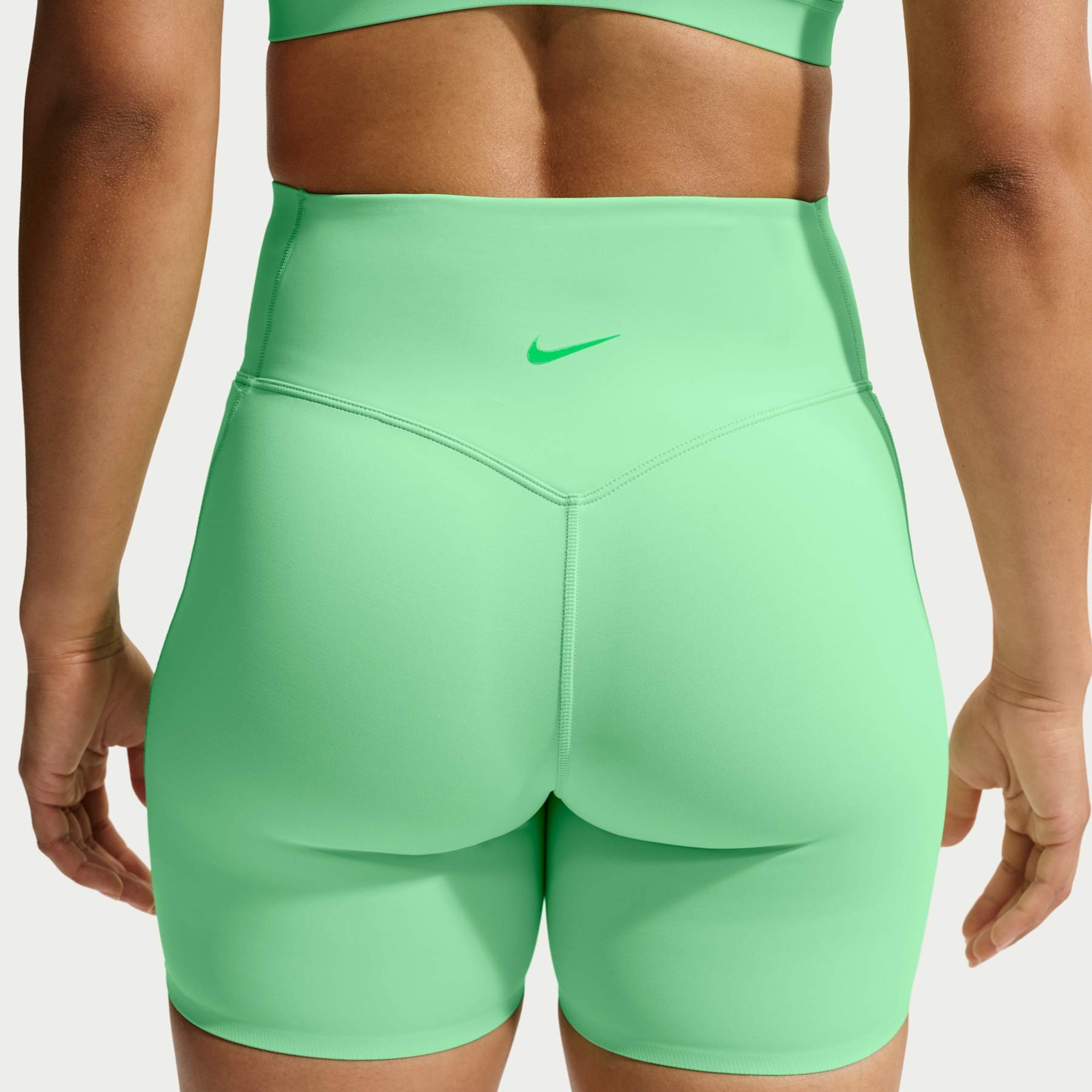 Shorts Nike Universa 5" Feminino - Foto 3