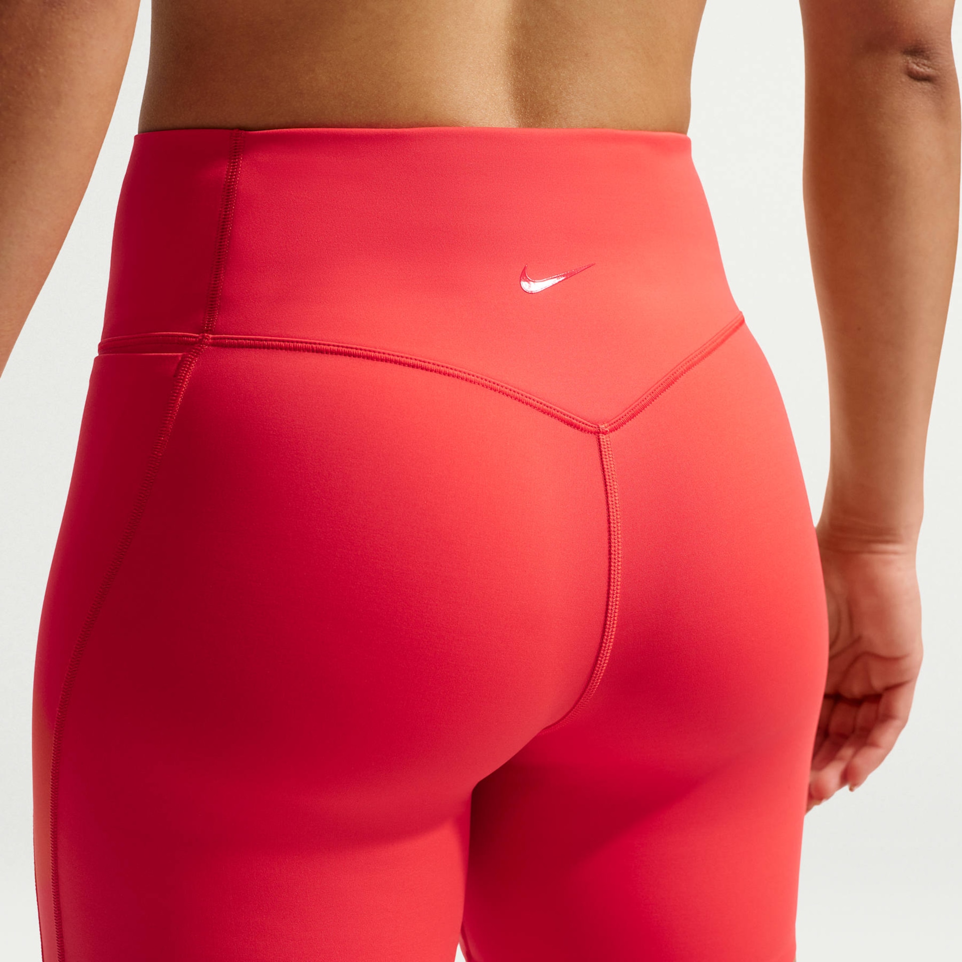 Shorts Nike Universa 5IN Feminino - Foto 3