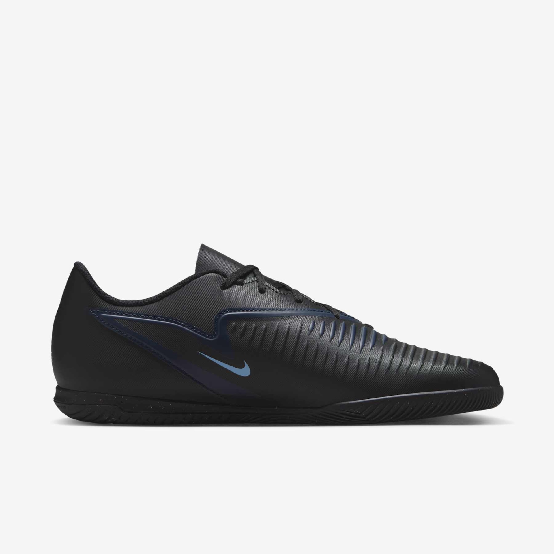 Chuteira Futsal Nike Phantom 6 Club - Foto 3