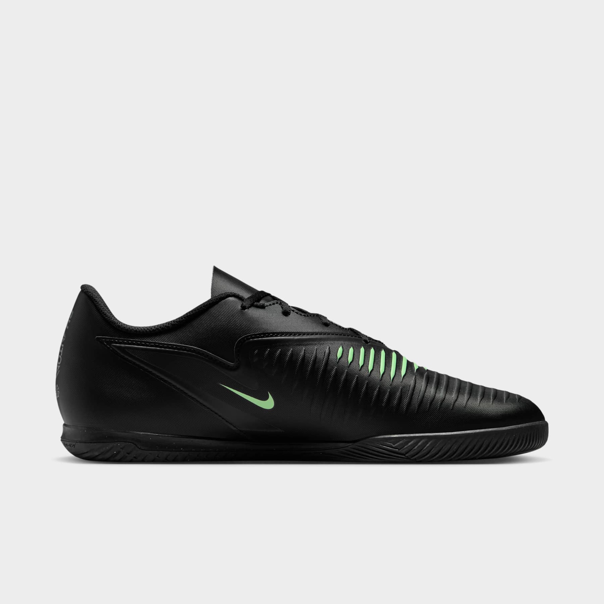 Chuteira Futsal Nike Phantom 6 Club Low - Foto 3