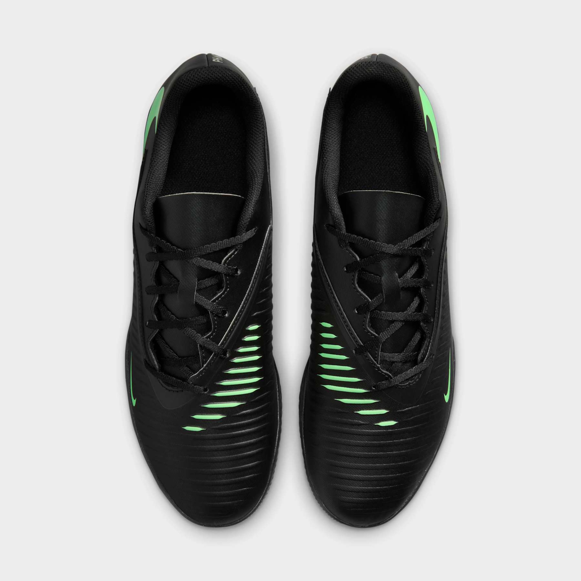 Chuteira Futsal Nike Phantom 6 Club Low - Foto 4