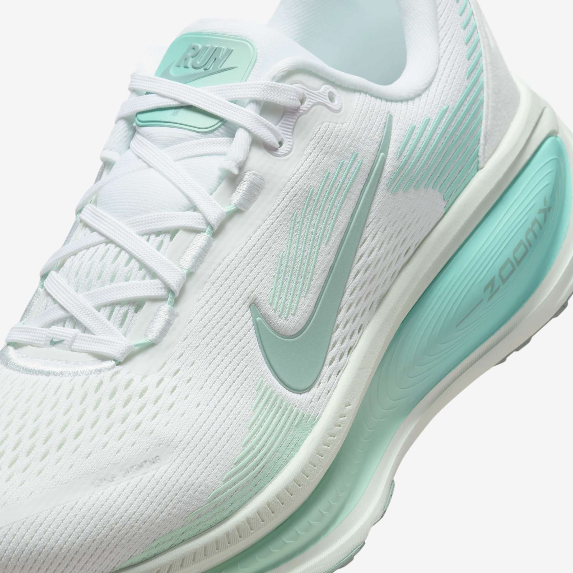 Tênis Nike Vomero 18 Feminino - Foto 7