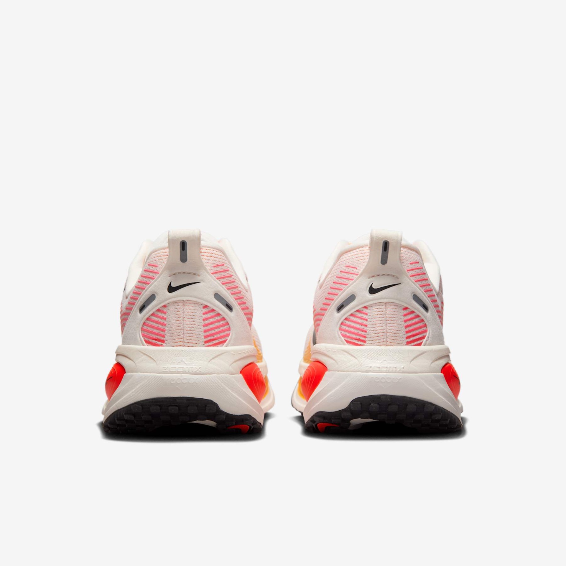 Tênis Nike Vomero 18 Feminino - Foto 6