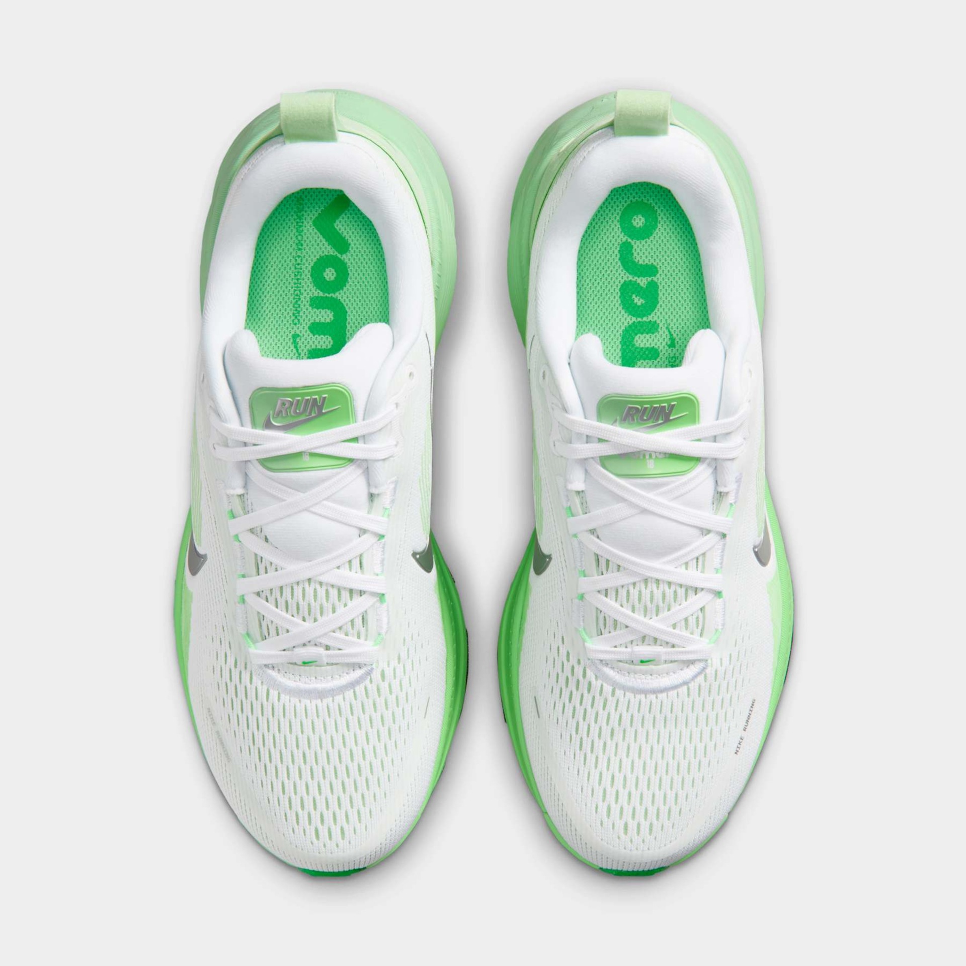 Tênis Nike Vomero 18 Feminino - Foto 4