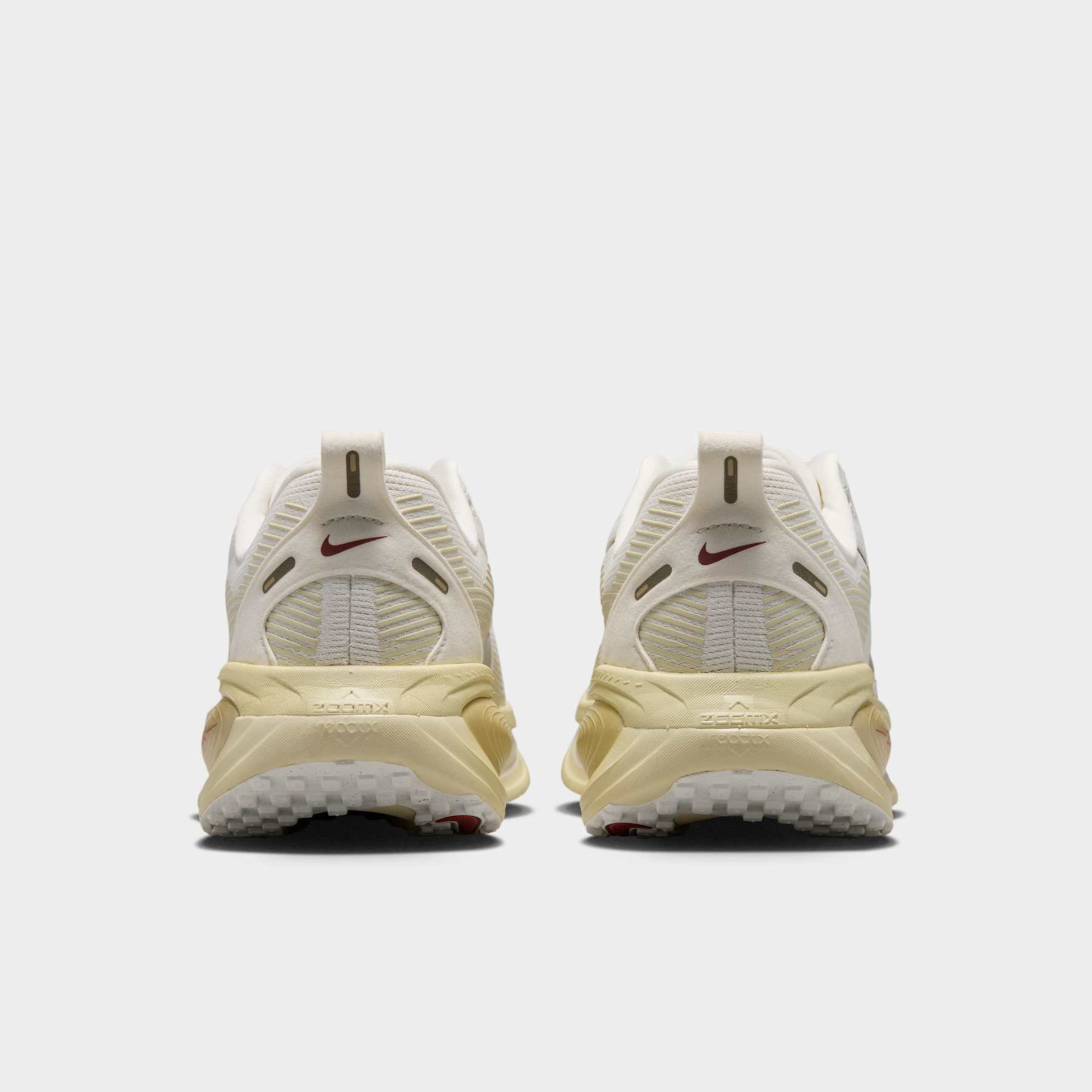 Tênis Nike Vomero 18 Feminino - Foto 6