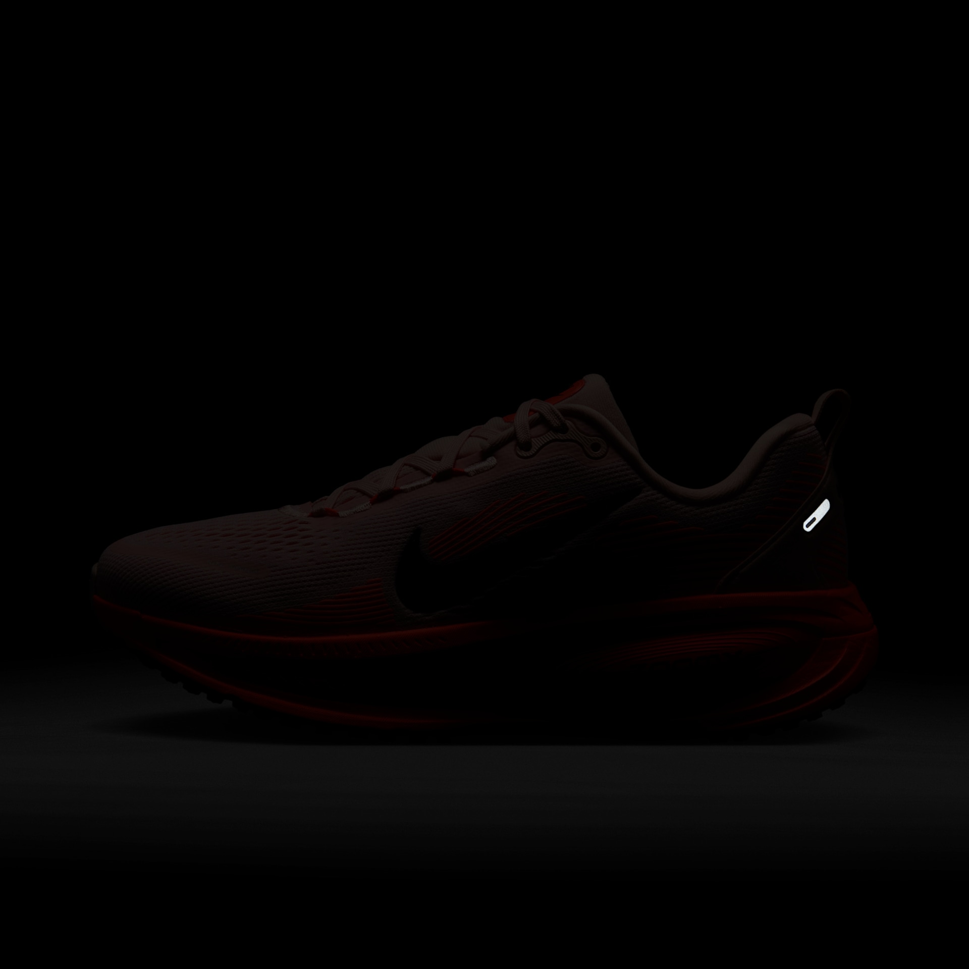 Tênis Nike Vomero 18 Feminino - Foto 10