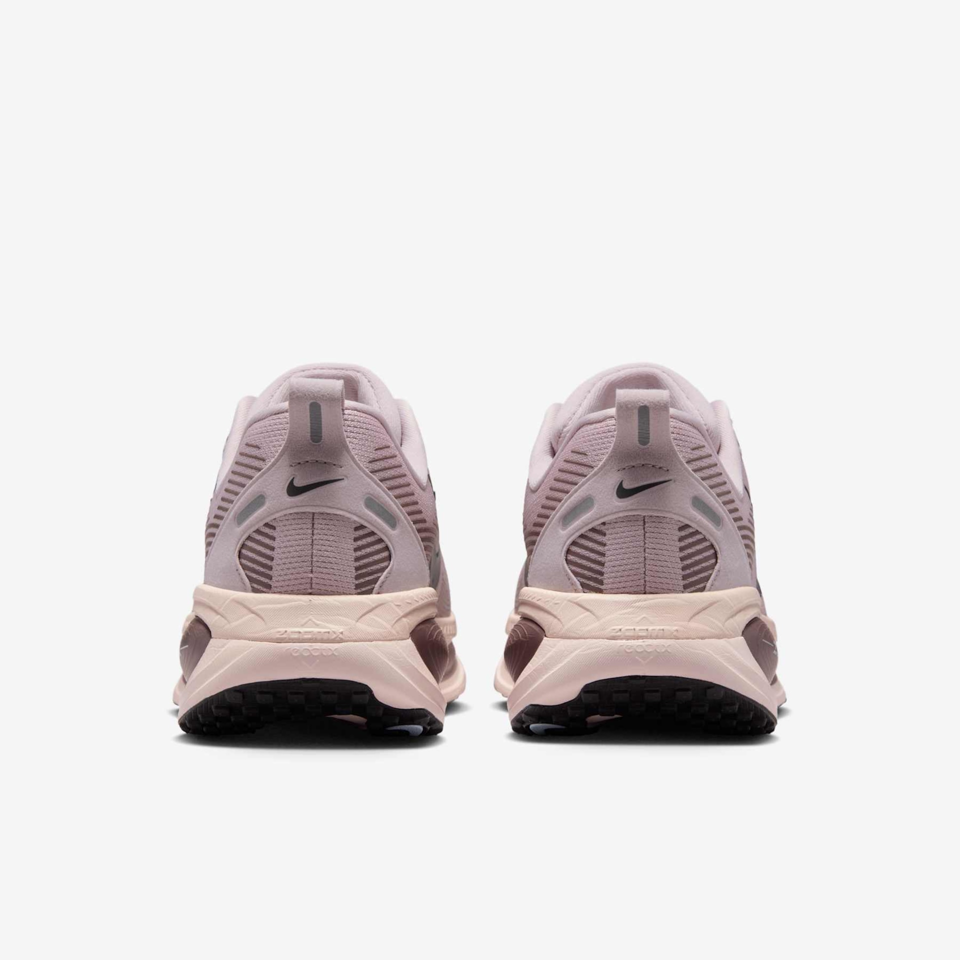 Tênis Nike Vomero 18 Feminino - Foto 6