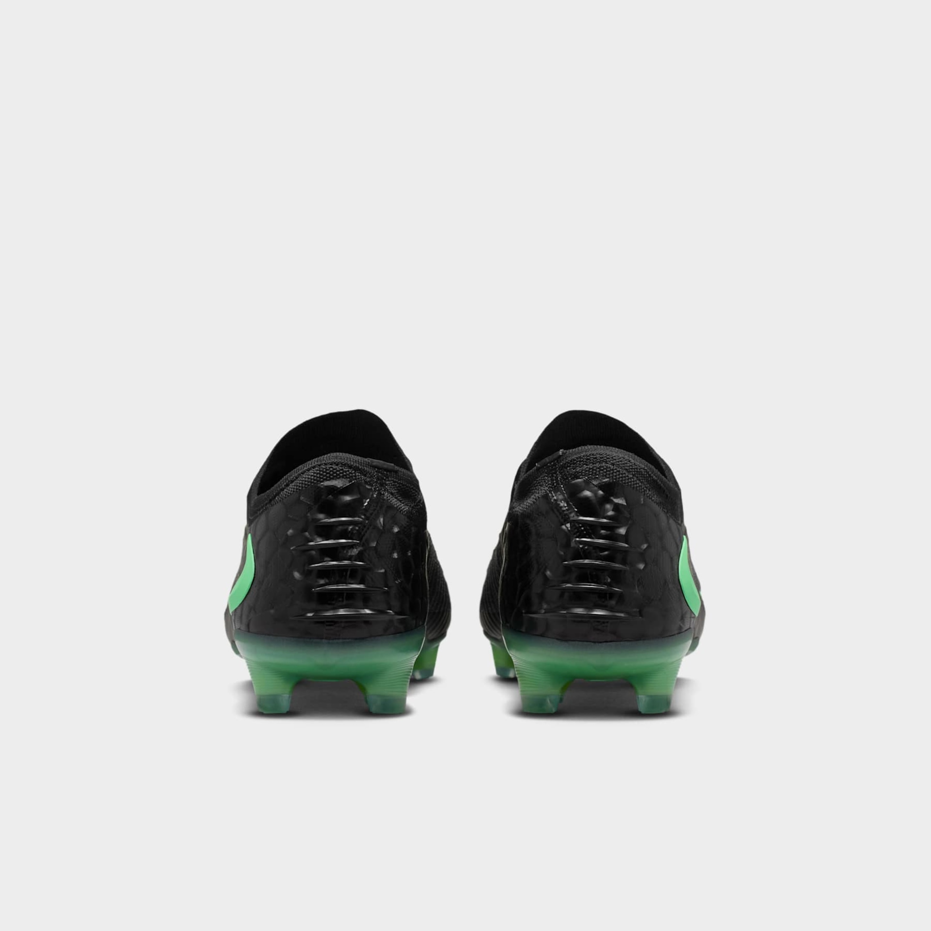 Chuteira Campo Nike Phantom 6 Elite Low - Foto 6