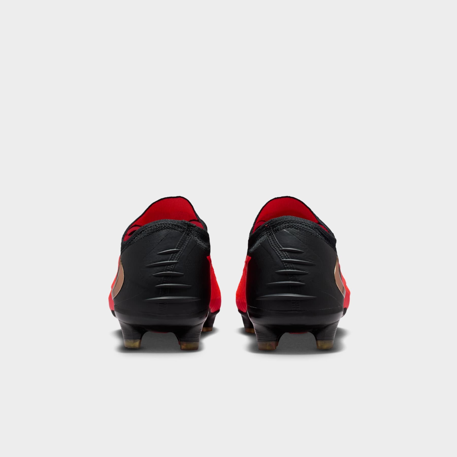 Chuteira Campo Nike Phantom 6 Elite Low - Foto 6