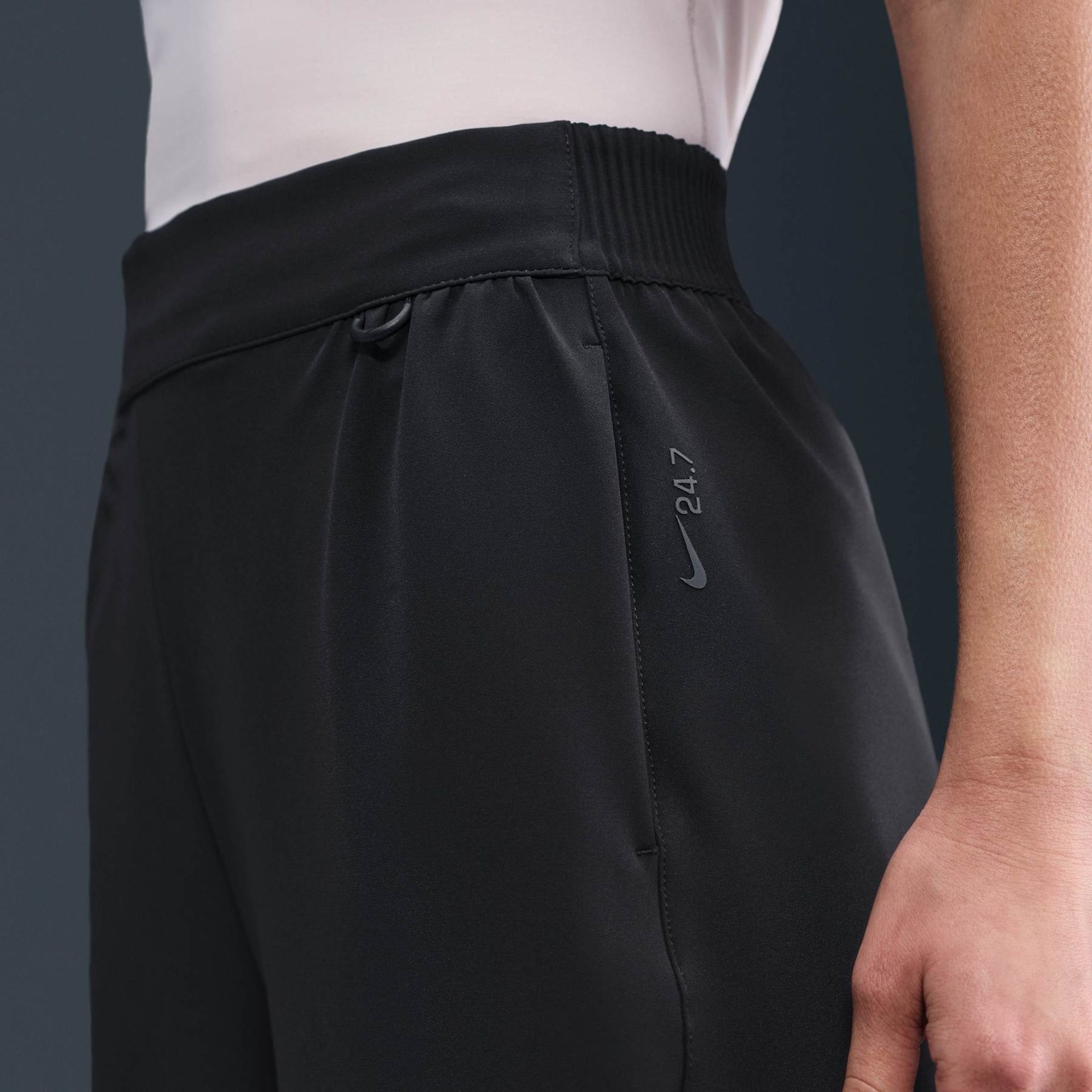 Calça Dri-FIT Nike 24.7 Barrel Feminina - Foto 6