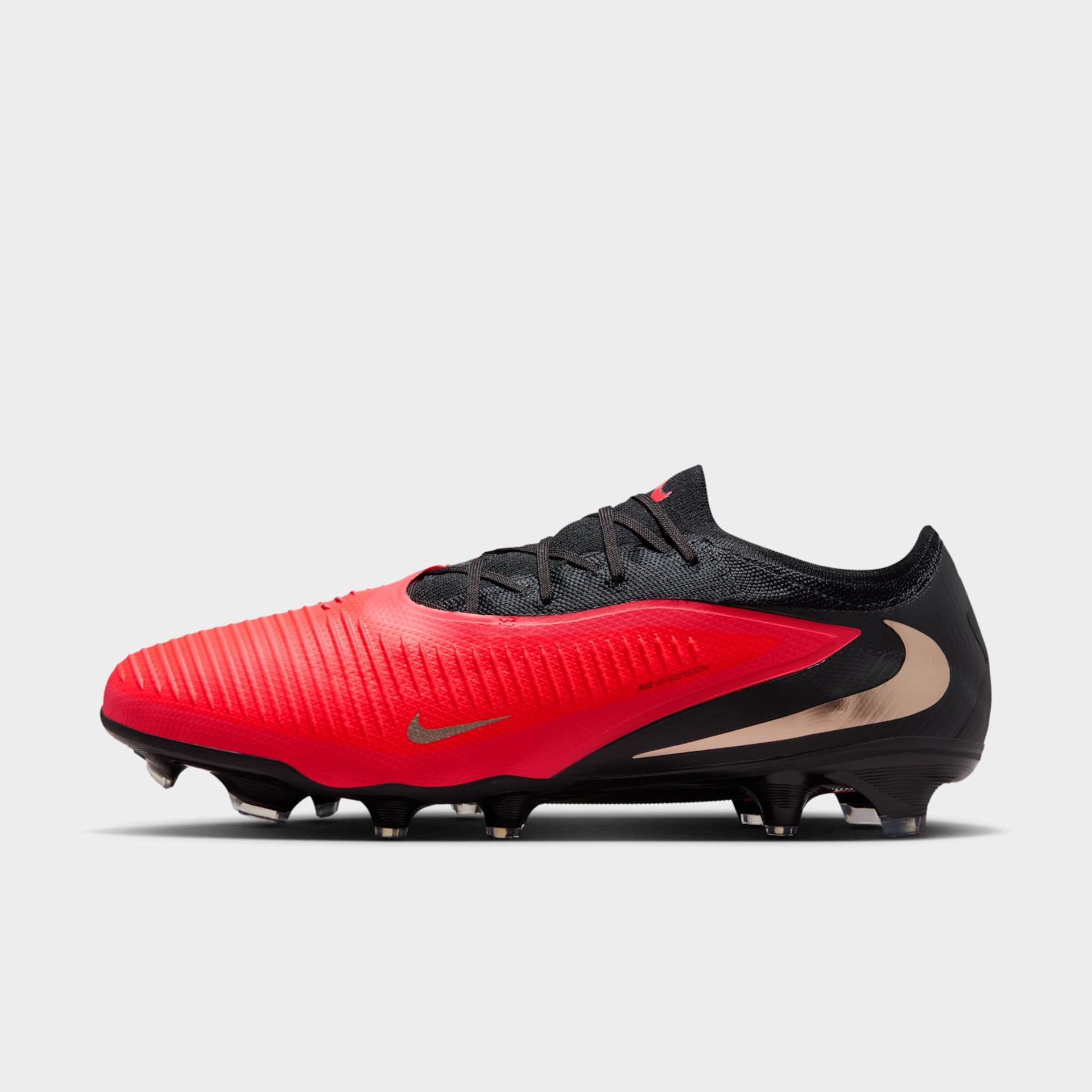 Chuteira Campo Nike Phantom 6 Pro Low - Foto 1